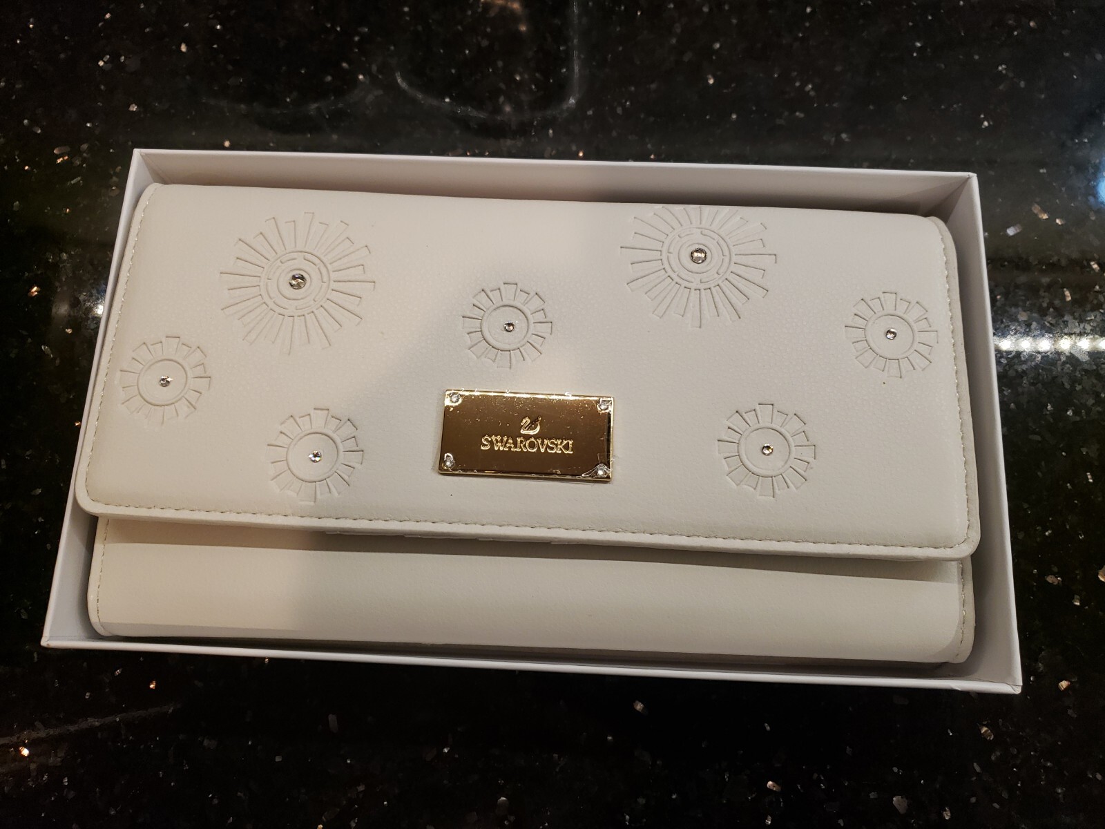 5493061 New 2019 Swarovski Travel Wallet/Wristlet Beige Crystal Women Ladies