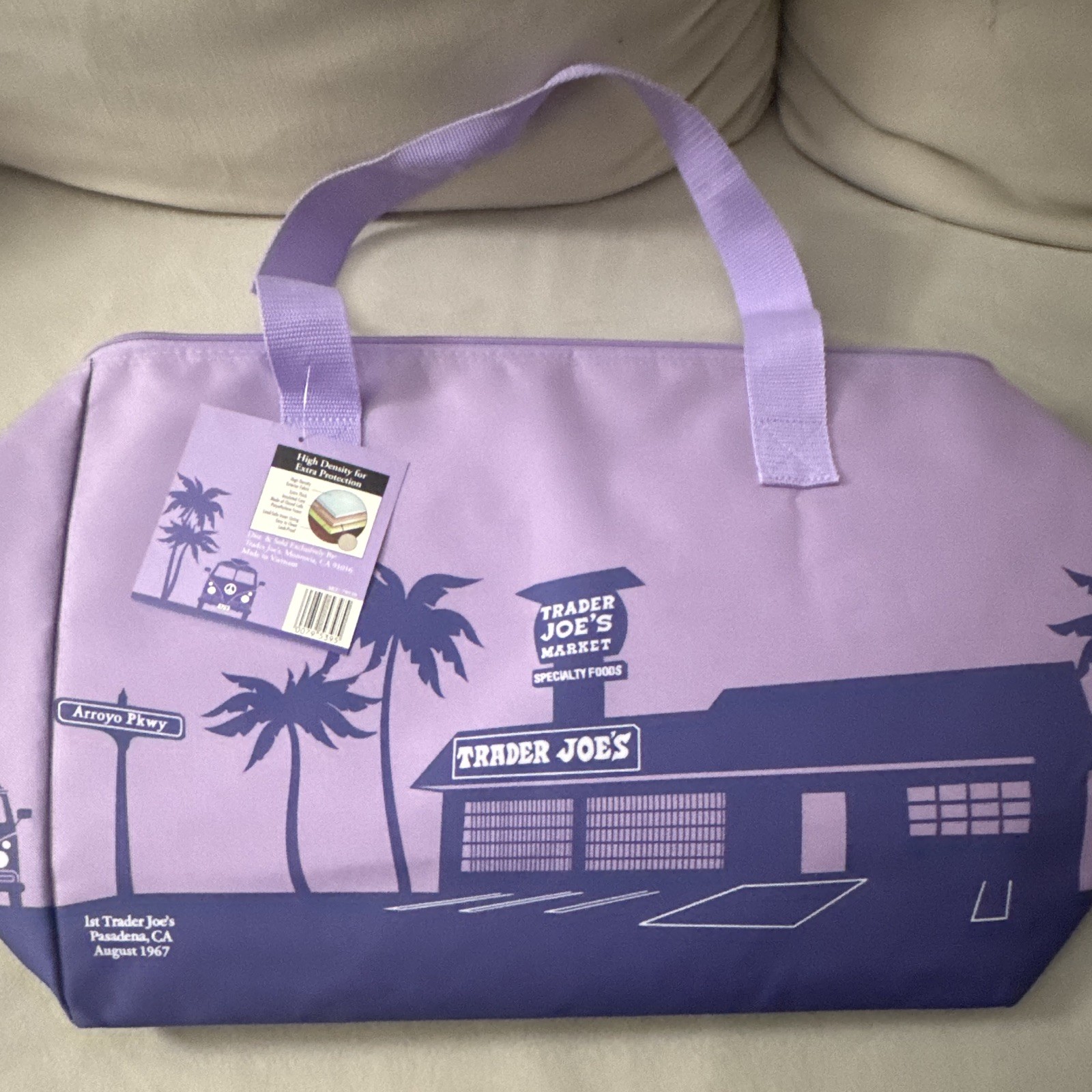 Trader Joe’s Purple Insulated Zipper Reusable Shopping Bag Polyester 13x10x7″