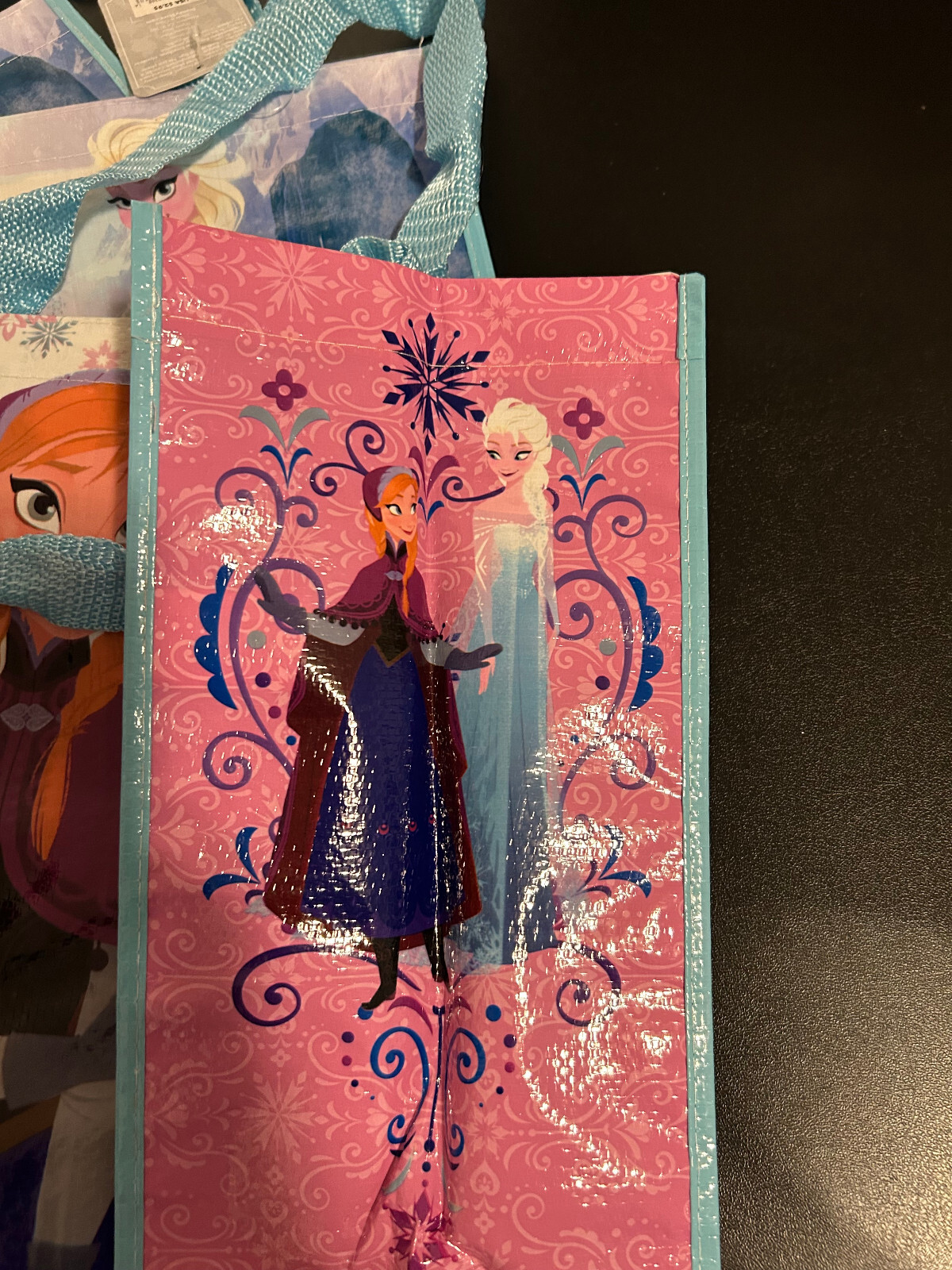Disney Store Original Frozen Anna + Elsa Artwork 2013 reusable bag/tote NEW