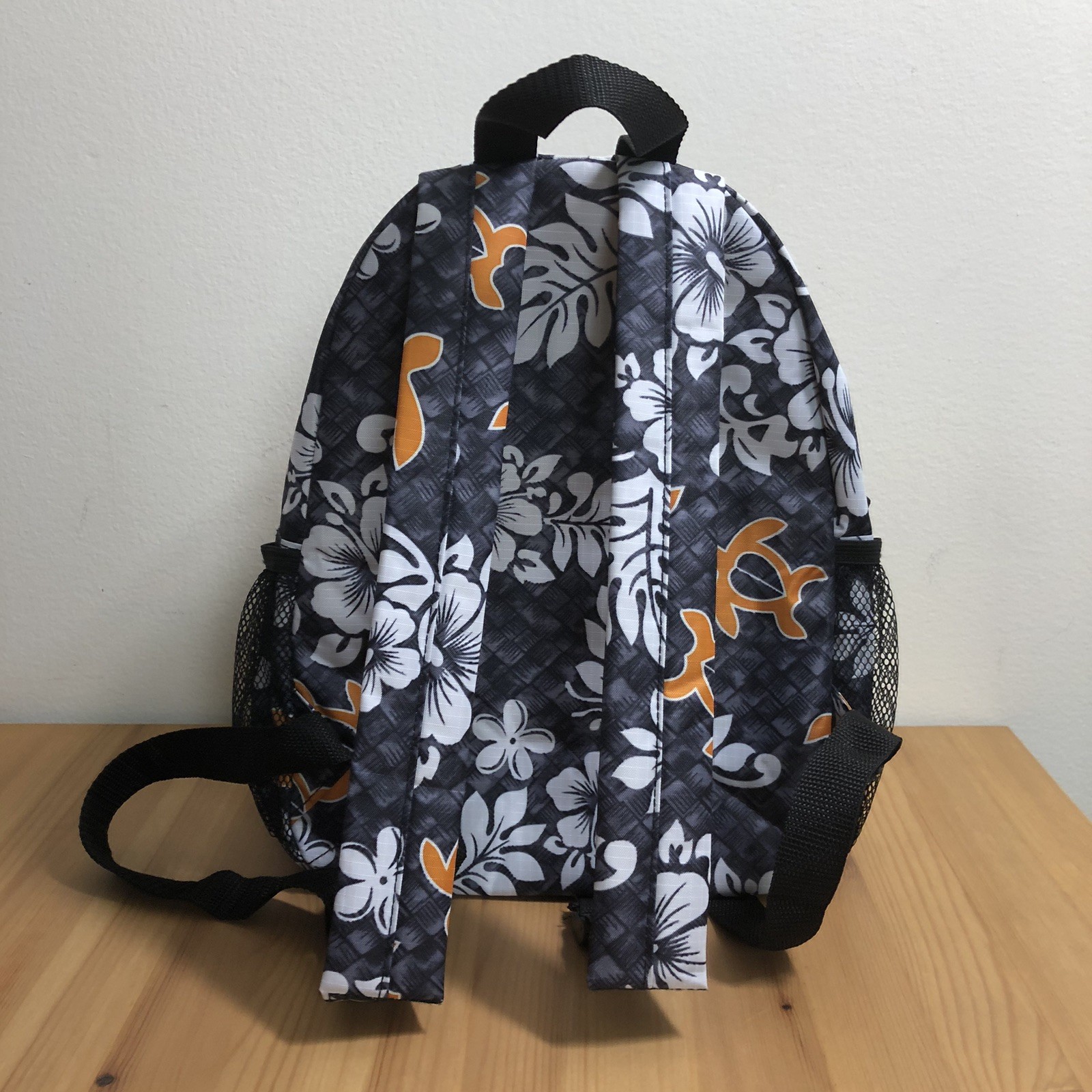 Aloha Hawaii Spirit Floral Bag Travel Hiking Backpack Black White