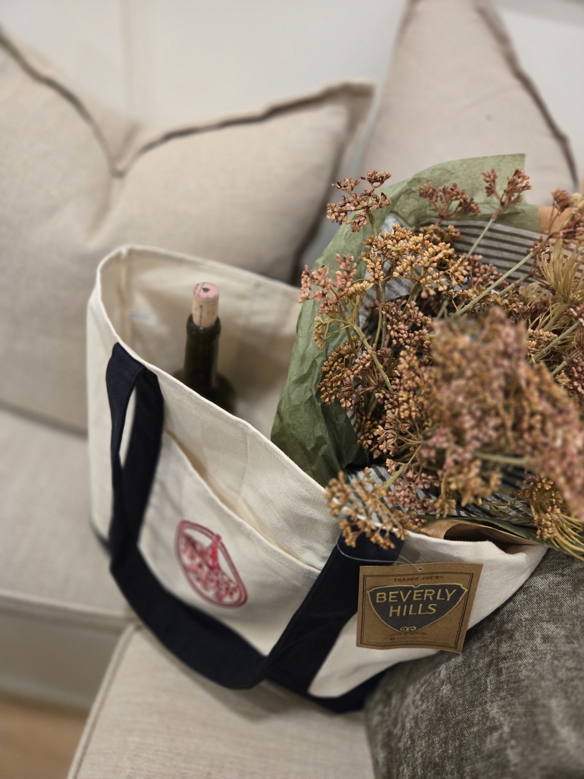 Trader Joe’s Beverly Hills Edition Canvas Reusable Shopping Bag White Navy