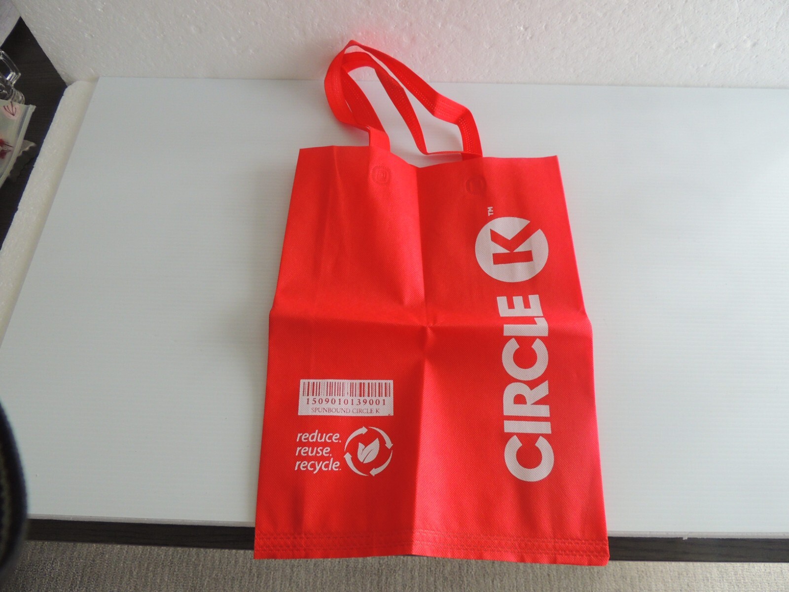 K-CIRCLE BRANDED Shopping BAG FROM BALI INDONASIA RED, GREEN.