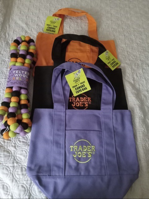 Trader Joe’s Mini Halloween Canvas Tote Bag purple black orange + 9 FOOT GARLAND