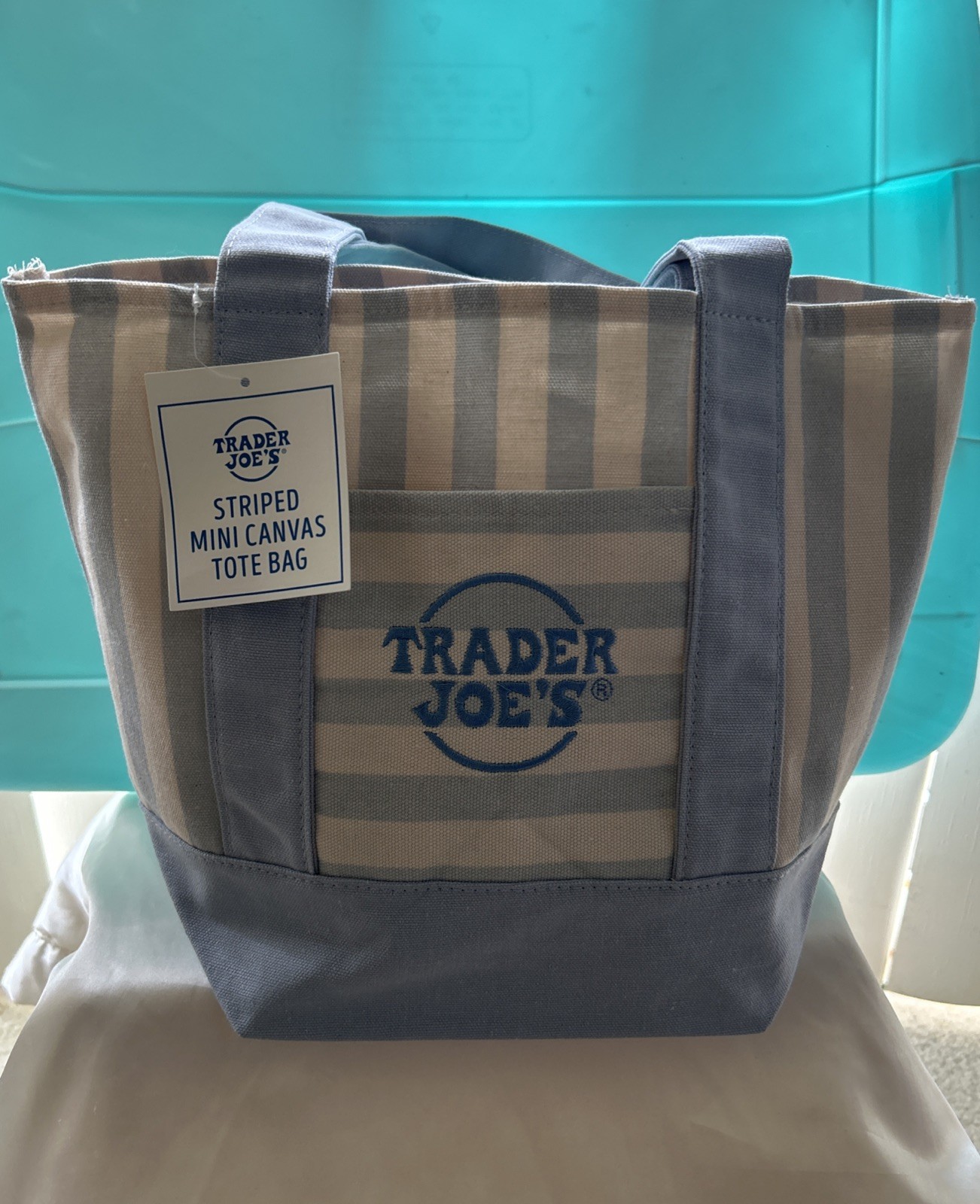 NEW TAG TRADER JOE’S TRENDING STRIPED MINI CANVAS TOTE BLUE SHOP/BEACH/TRAVEL