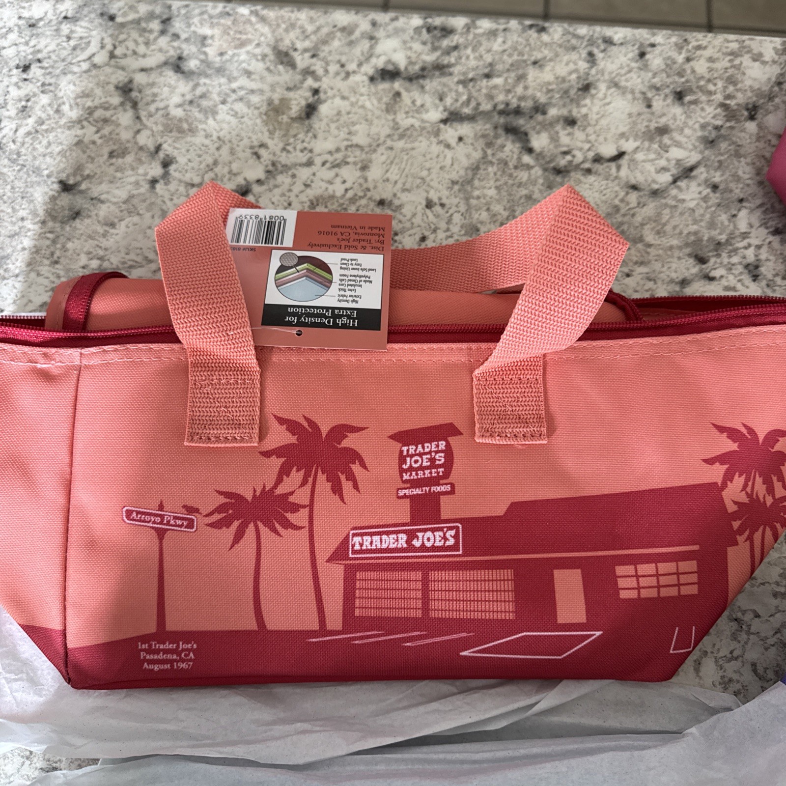 NWT Trader Joes Peach Mini Insulated Lunch Tote Bag Cooler