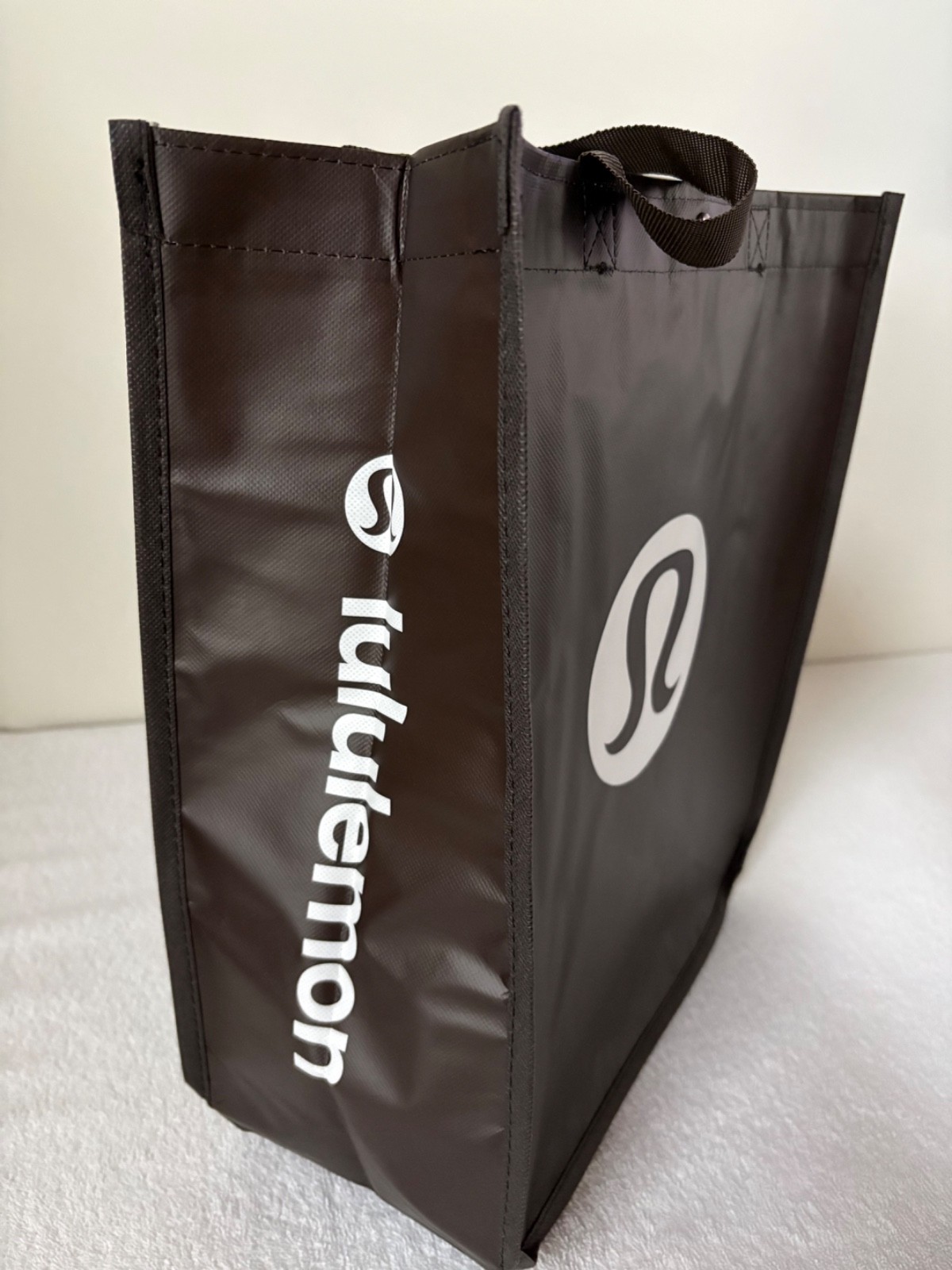 Lululemon Logo Large Reusable Shopping Tote Bag w/ Handles 16.5″ X 14″ NEW Brown