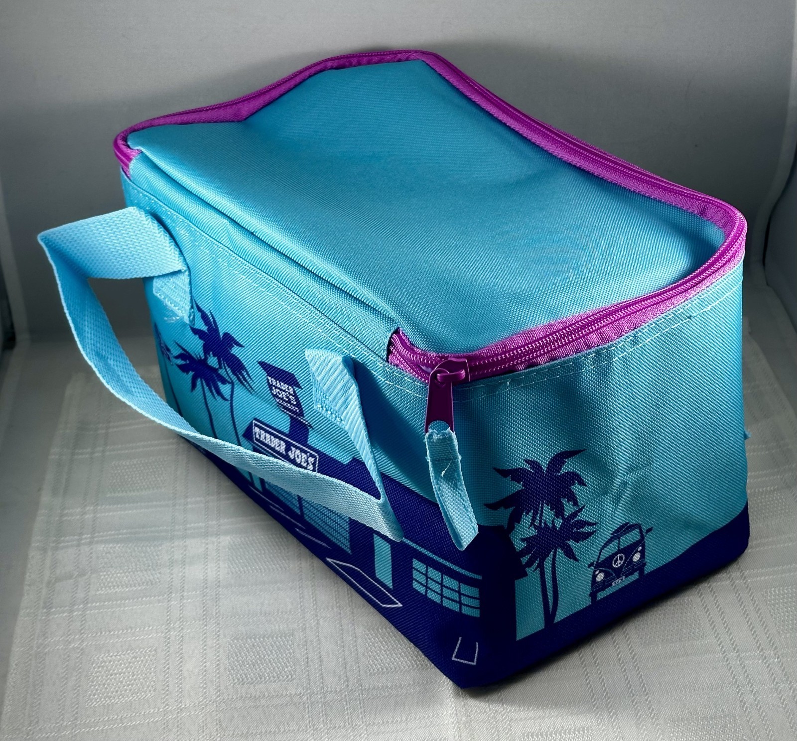 Trader Joe’s Mini Insulated Tote Bag 1.5 Gal Cooler Summer 2026 Turquoise