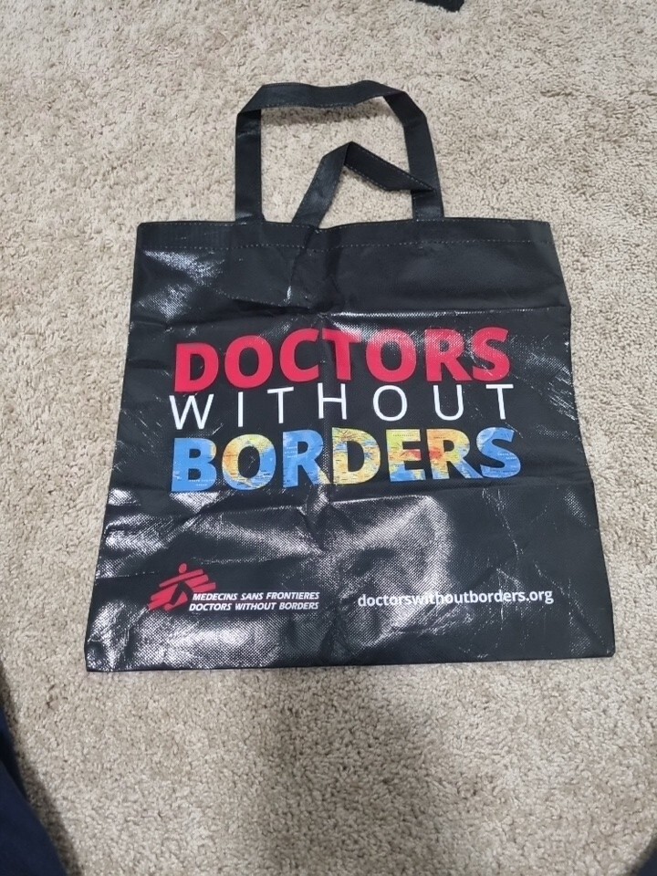 NWOT Doctors Without Borders Tote Bag, Vinyl, 15″ T x 15″ L, Handle = 7 1/4″