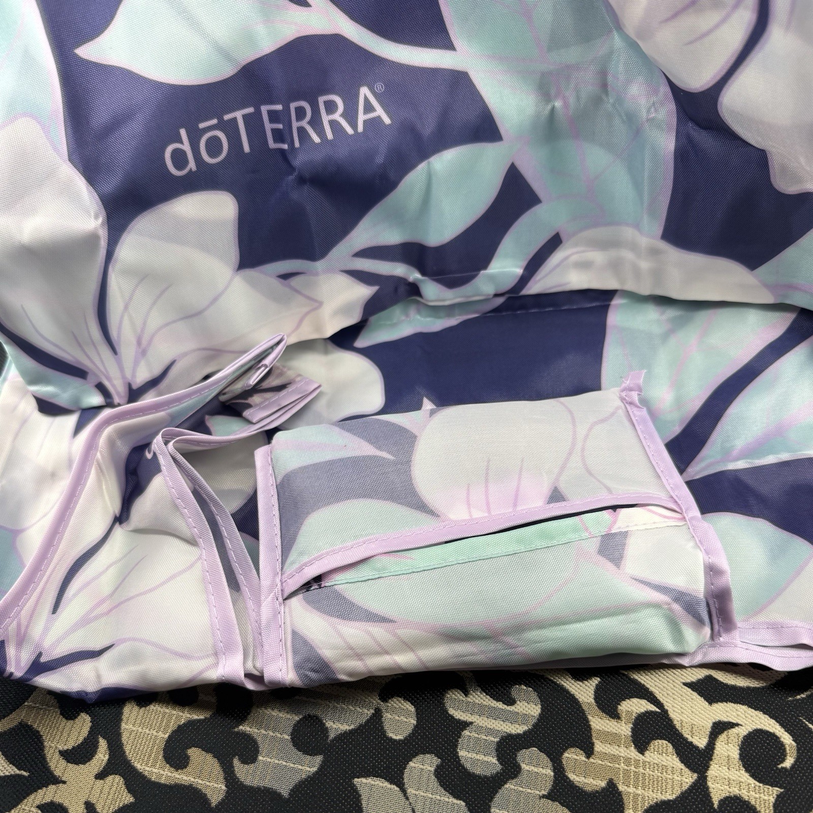 NEW doTERRA branded tote bag – sturdy reusable shopping bag in storage pouch