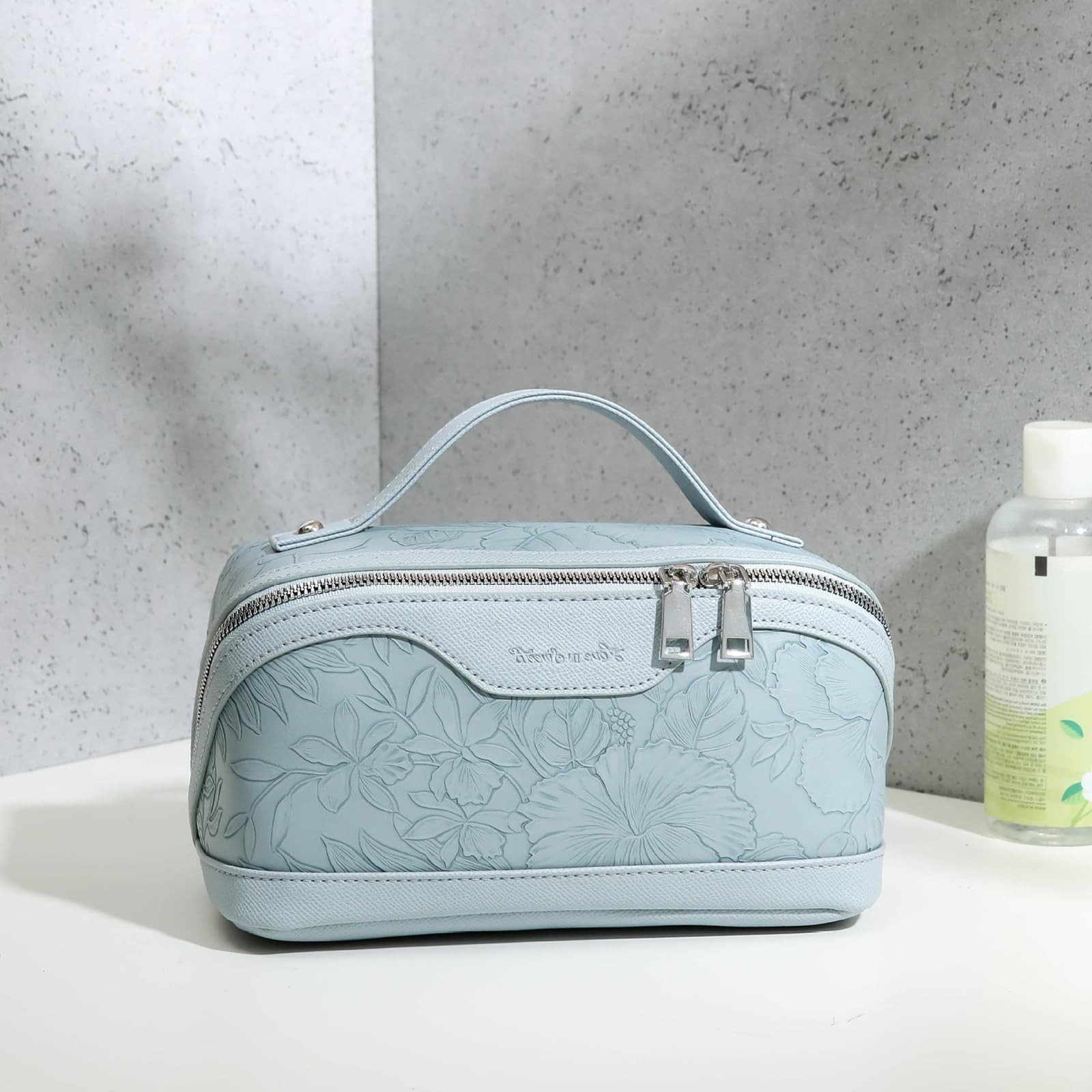 QICAVZW Travel Makeup Bag for Women PU Leather Cosmetic Organizer Sky Blue