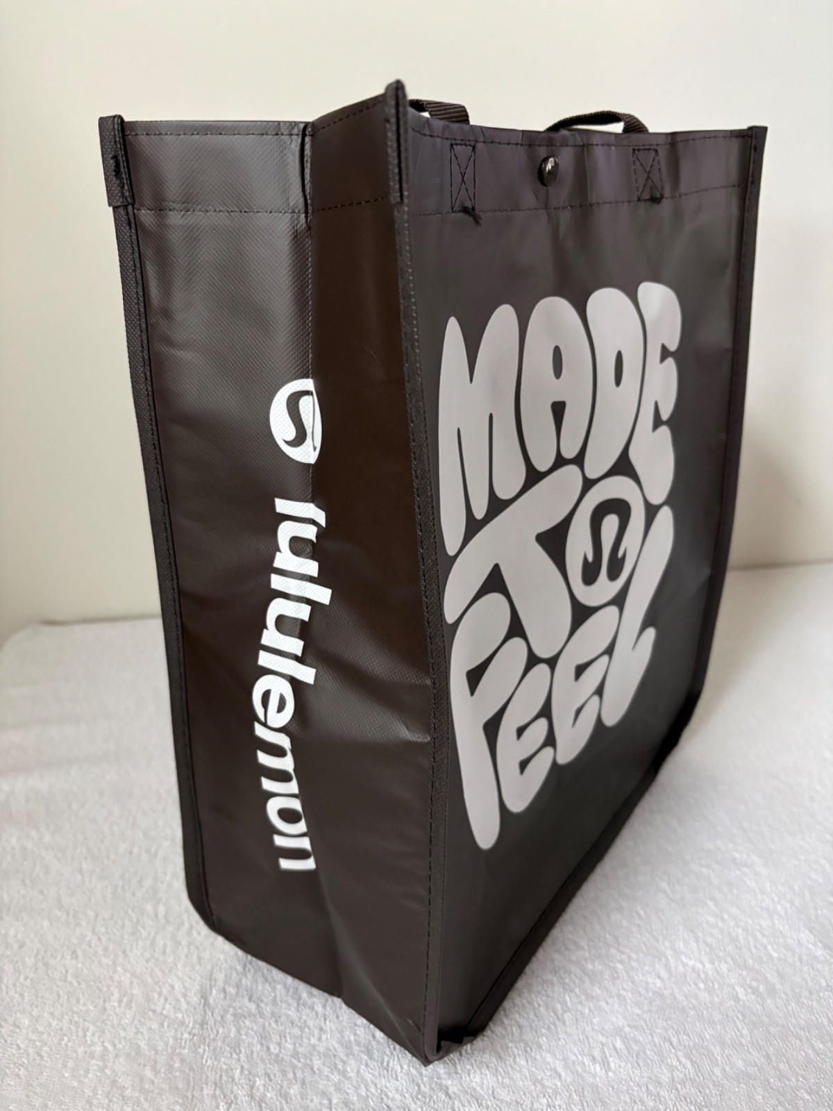 Lululemon Logo Large Reusable Shopping Tote Bag w/ Handles 16.5″ X 14″ NEW Brown