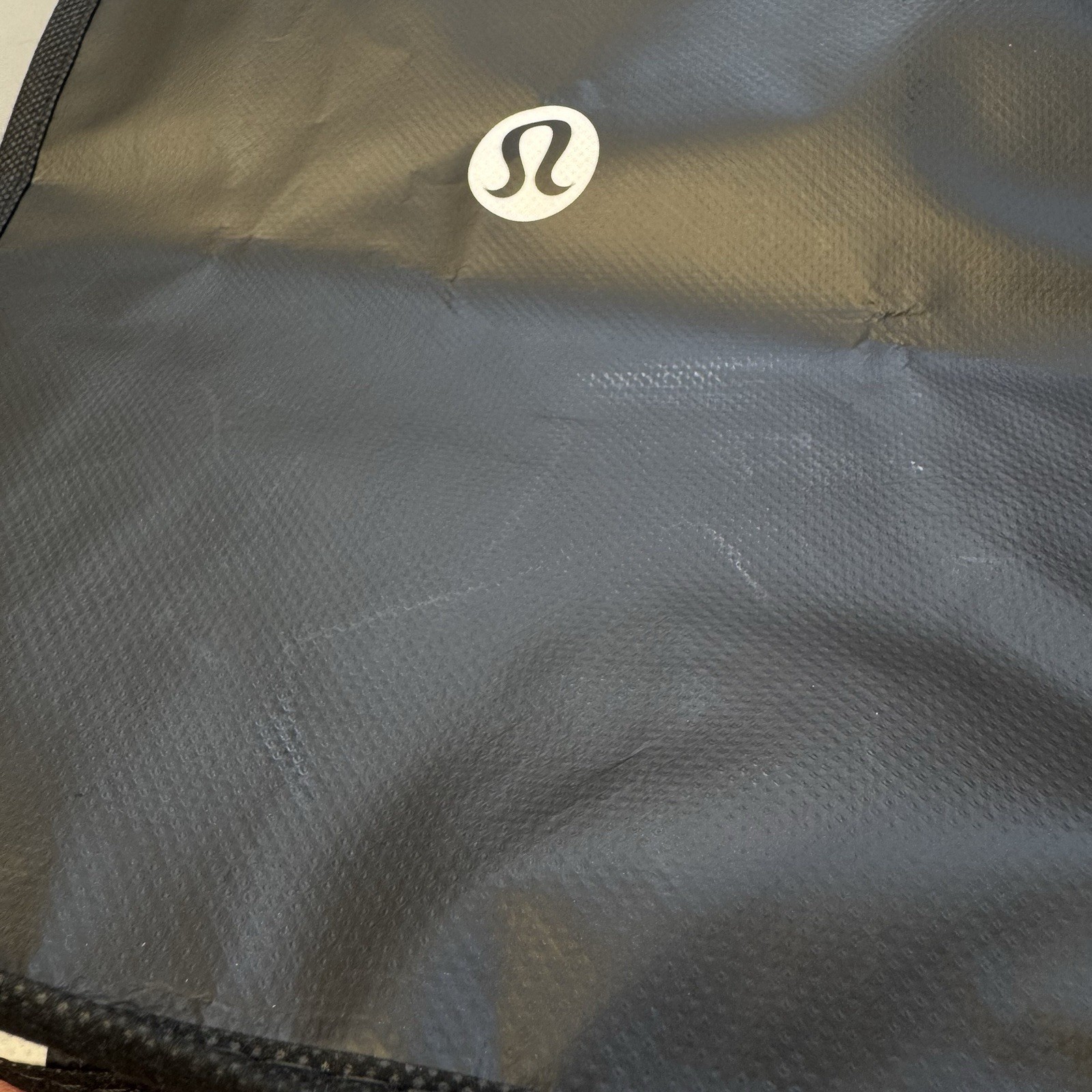 Lululemon Lot Of 2 Reusable Shopping Tote Bags Red 16″ Black 11″ Yoga Lunch Love