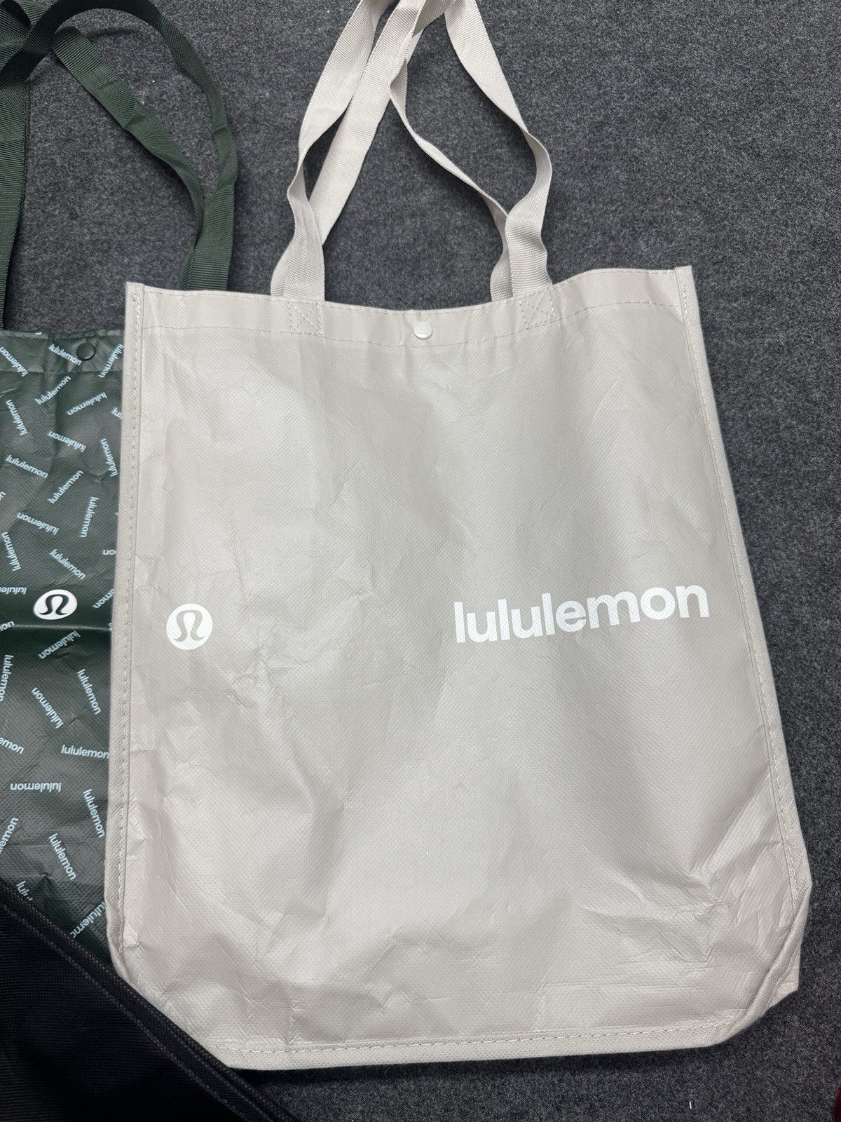 Lululemon Reusable Shopping Tote Bag 3 Large 1 Small Lot 4 Used In Very Good