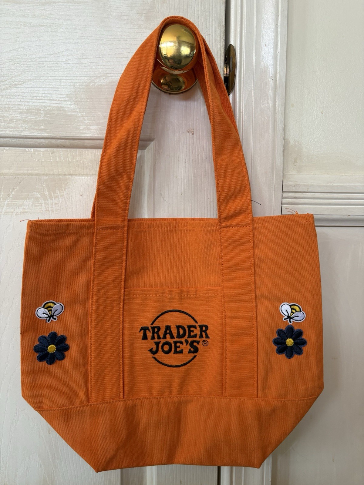 Trader Joe’s Mini Bag Embroidery Special 4 Flowers and 2 Bees