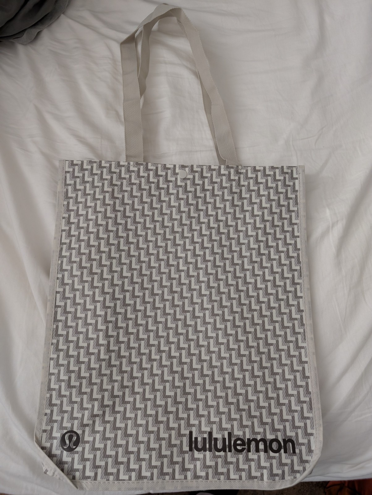 Brand New Lululemon Gray Tote Bag Foldable Reusable Shopping Bag 16x14x6
