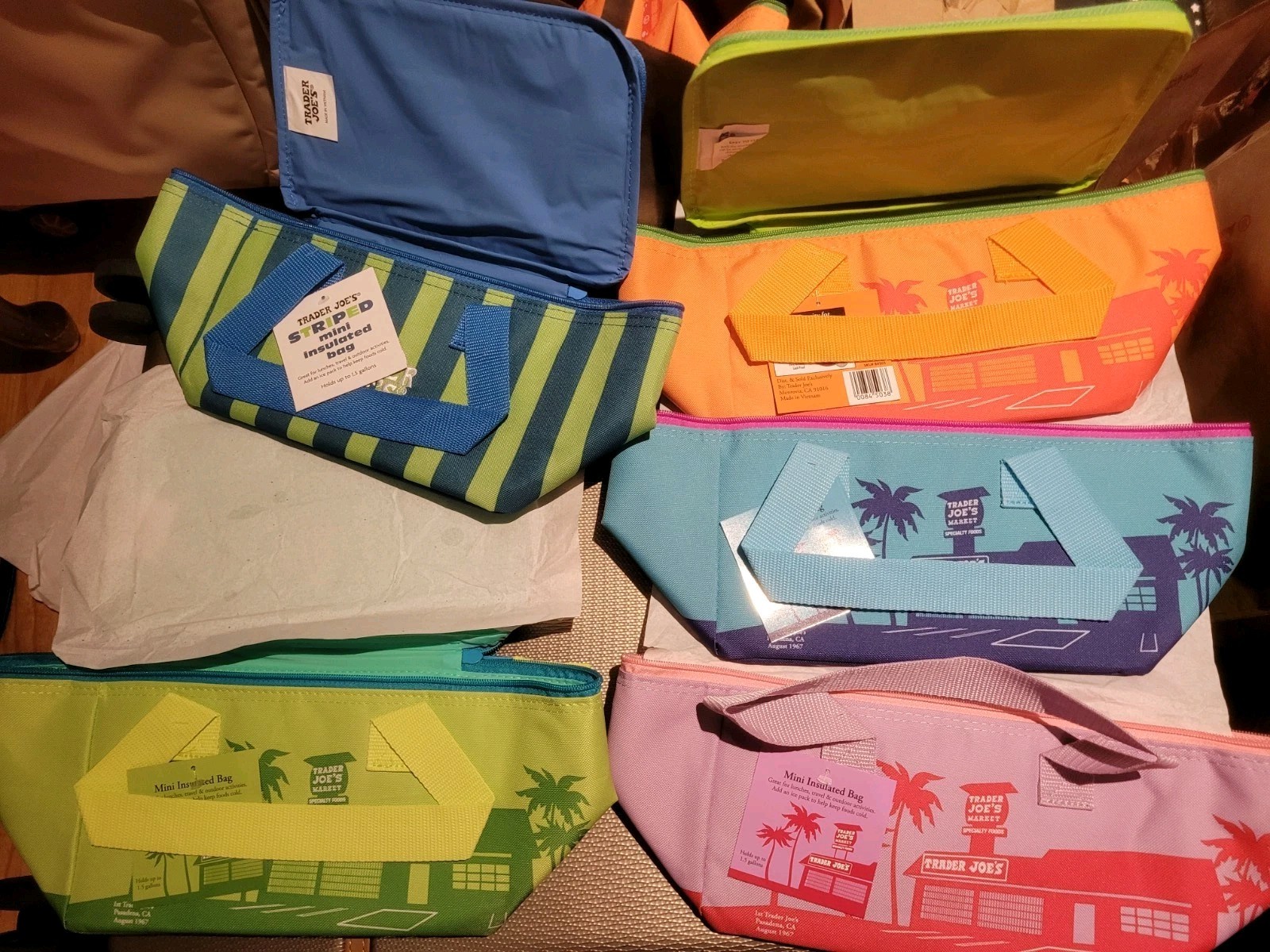 One Trader Joe’s Mini Insulated Bag Cooler 1.5 Gal Green Color