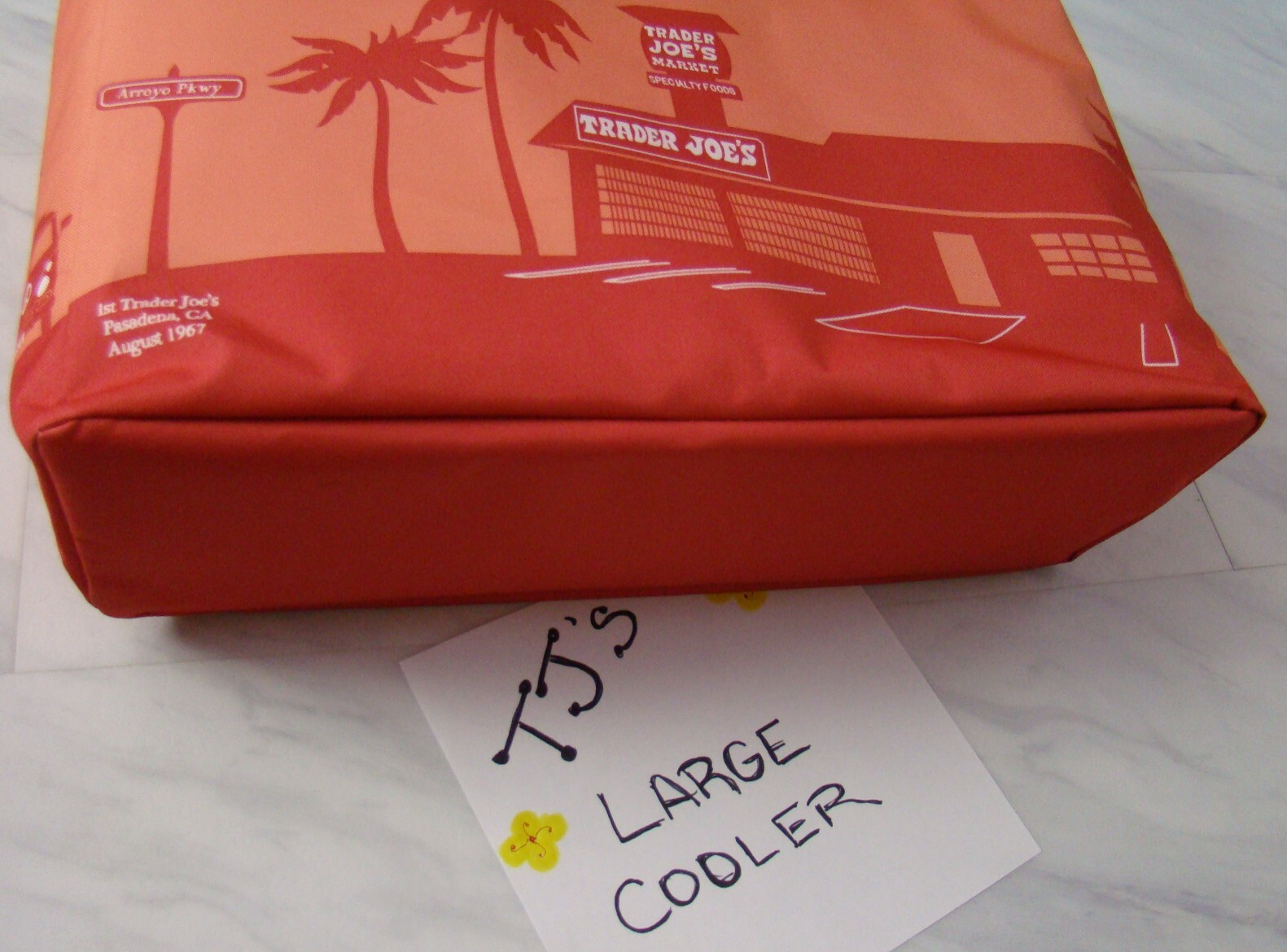 New Trader Joe’s Peach Insulated Large Cooler Reusable Bag