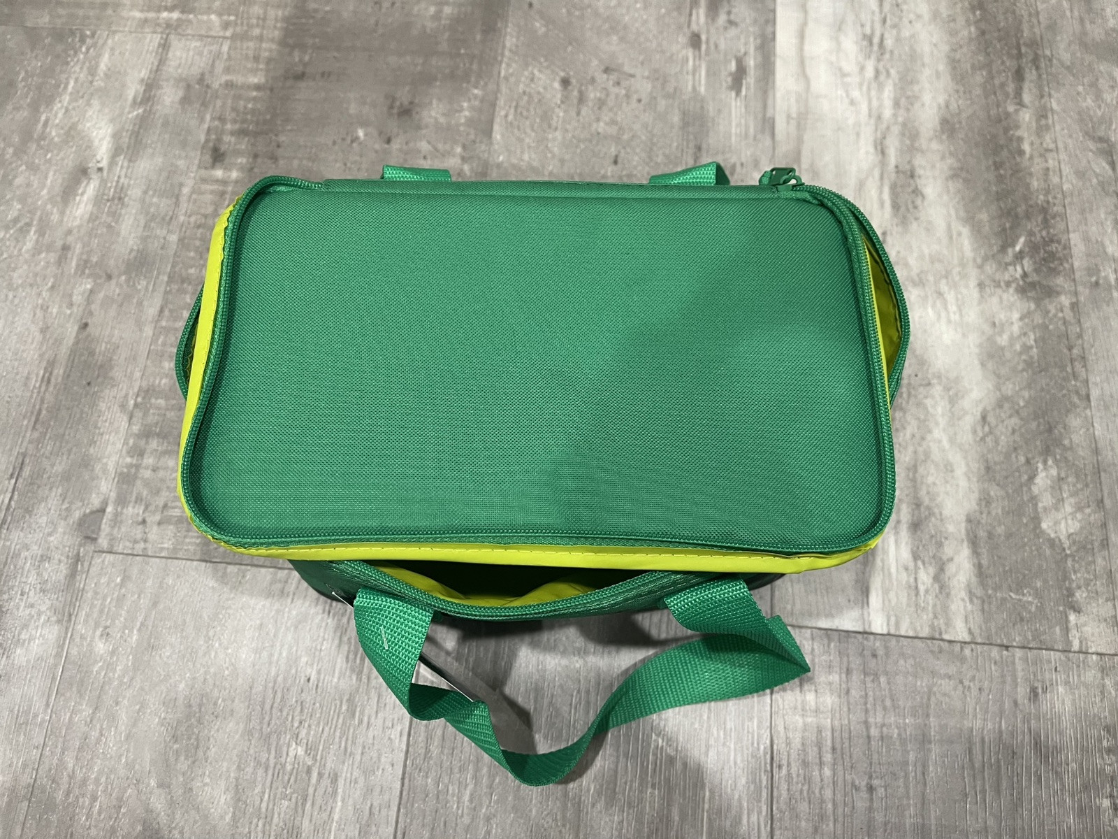 NEW Holiday Trader Joe’s EMERALD GREEN Mini Insulated Cooler Tote Lunch Bag