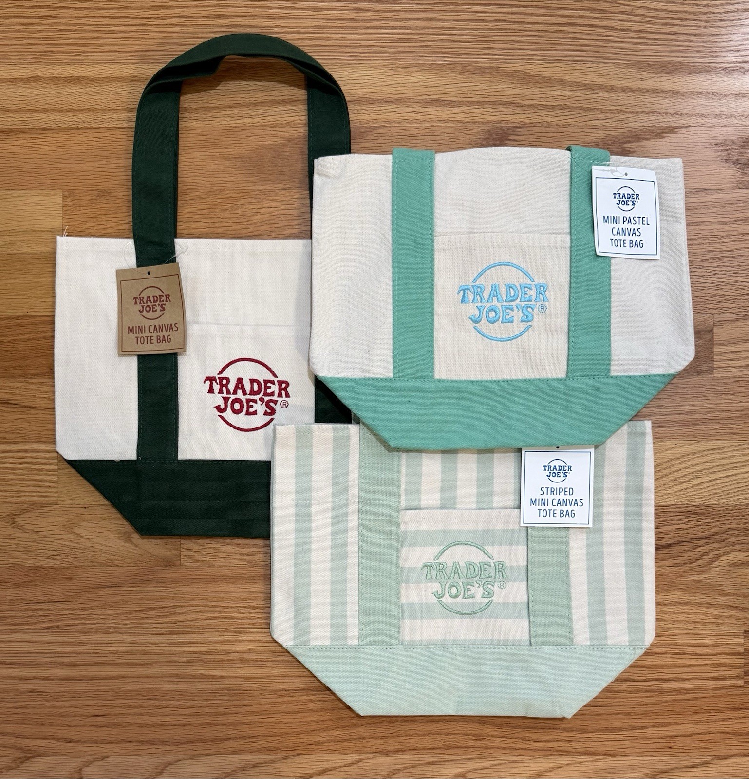 Trader Joe’s Collector’s Item!!! GREEN Colors Mini Tote Bags Set of 3 NWT