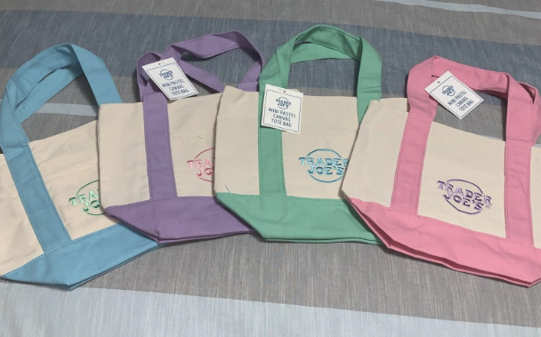 Trader Joe’s Mini Pastel Canvas Tote Bag Set Of 4 Pink Blue Green Purple NWT