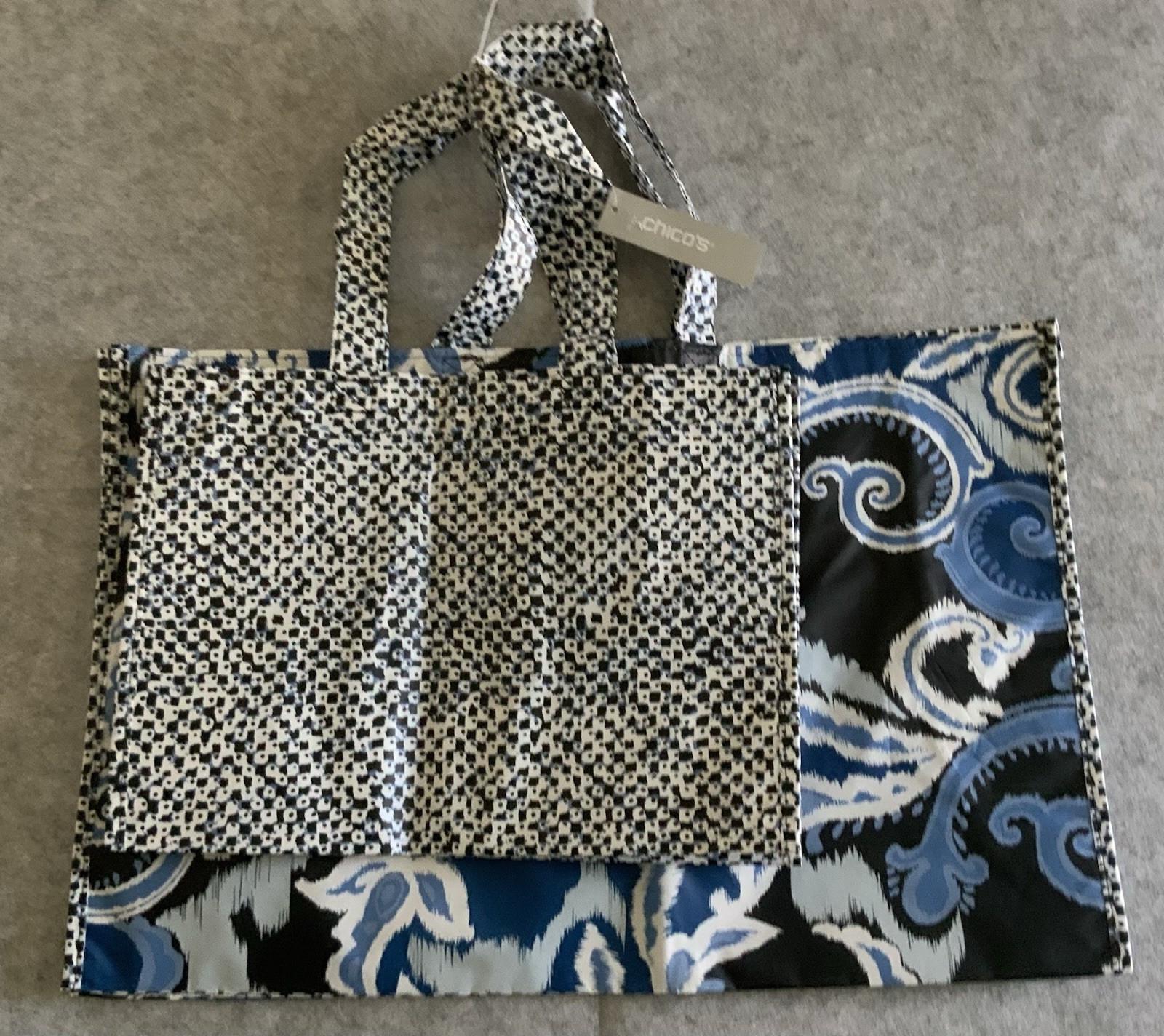 Chicos Reusable Tote Bags Blue White Paisley NWT Set of 2 Large and Small