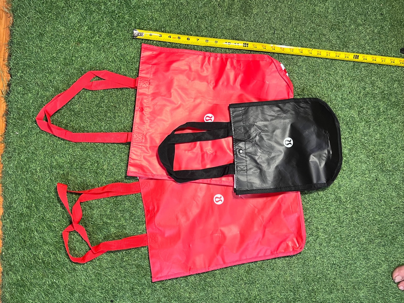 Lululemon Small Black And Large Red Reusable Shopping Bags (lot of 3)