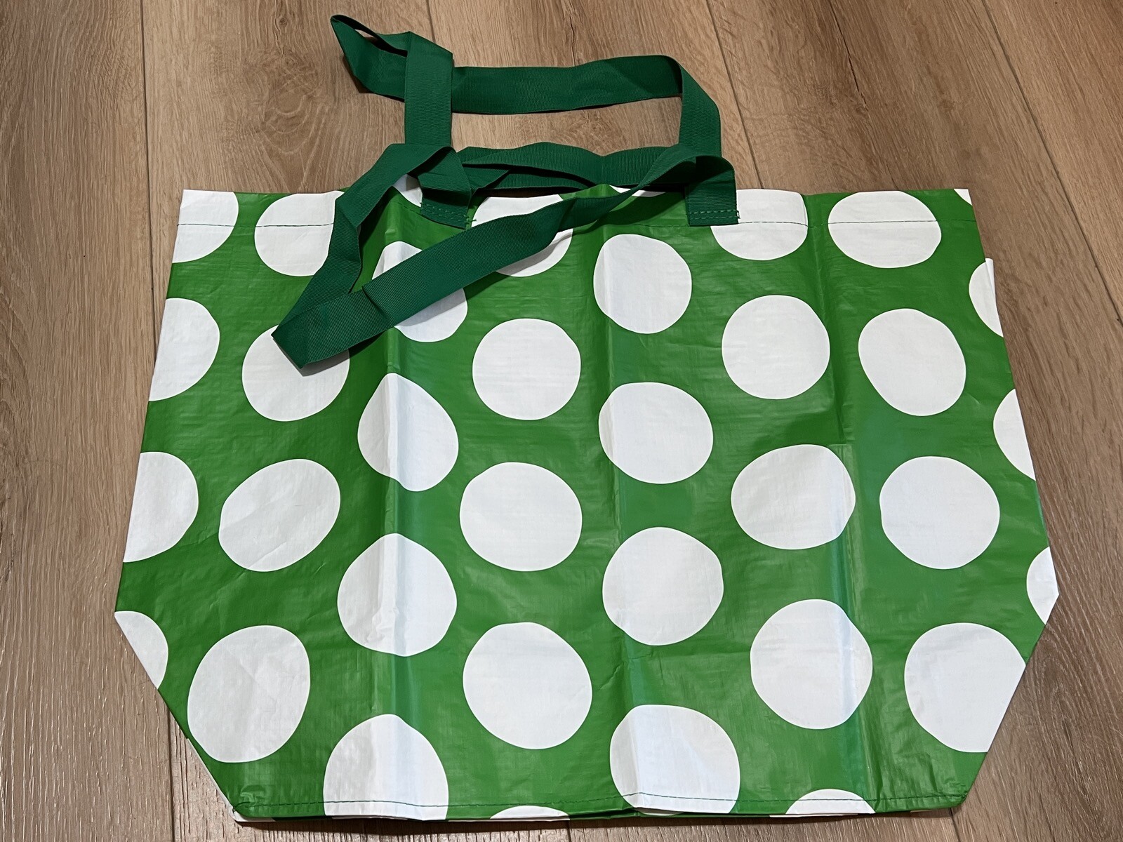 Ikea SACKKARRA Shopping Bag Tote Green White Polka Dot Dotted 10 gal 305.887.58