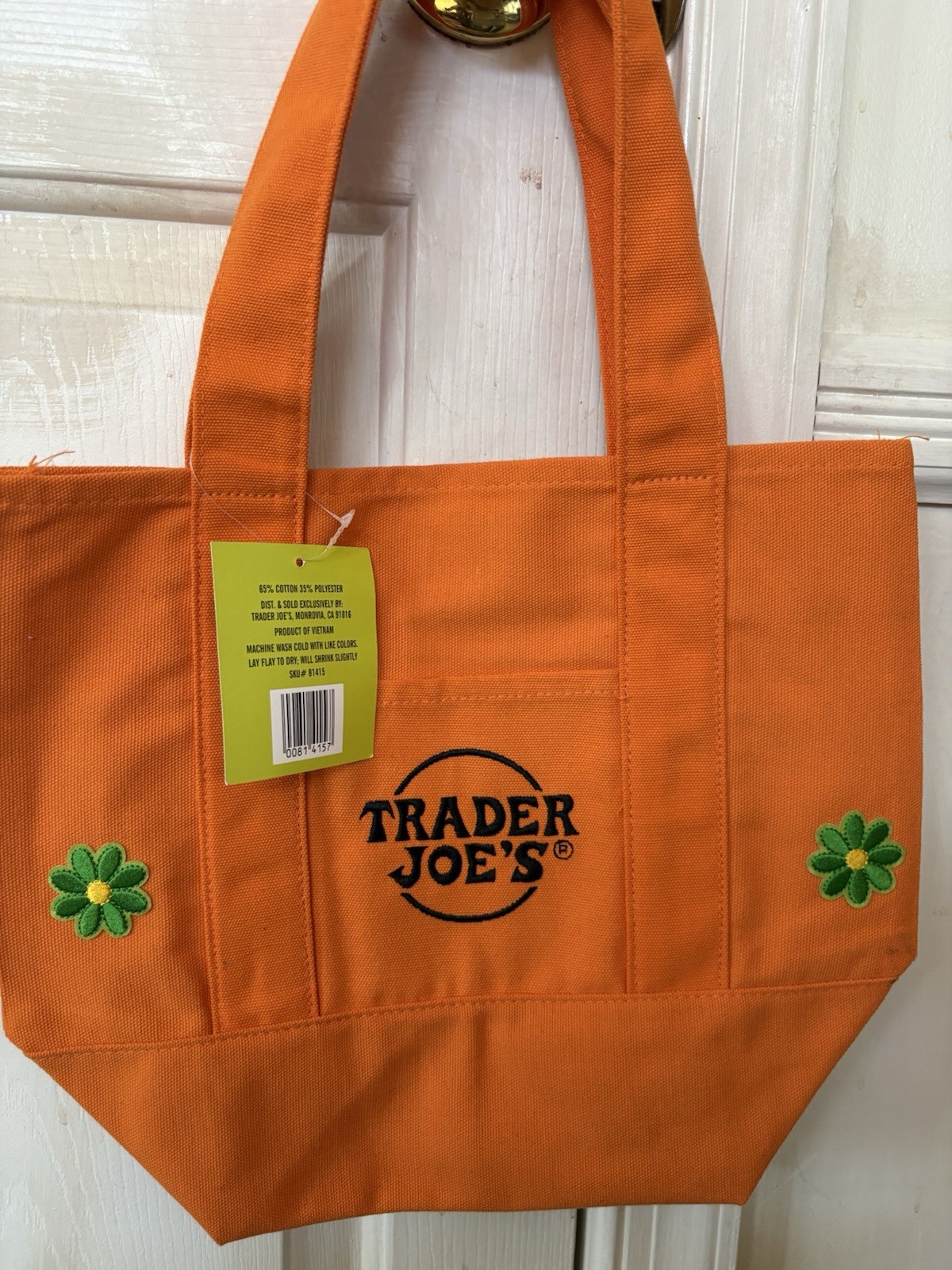 Trader Joe’s Mini Bag Embroidery Special 4 Flowers and 2 Bees