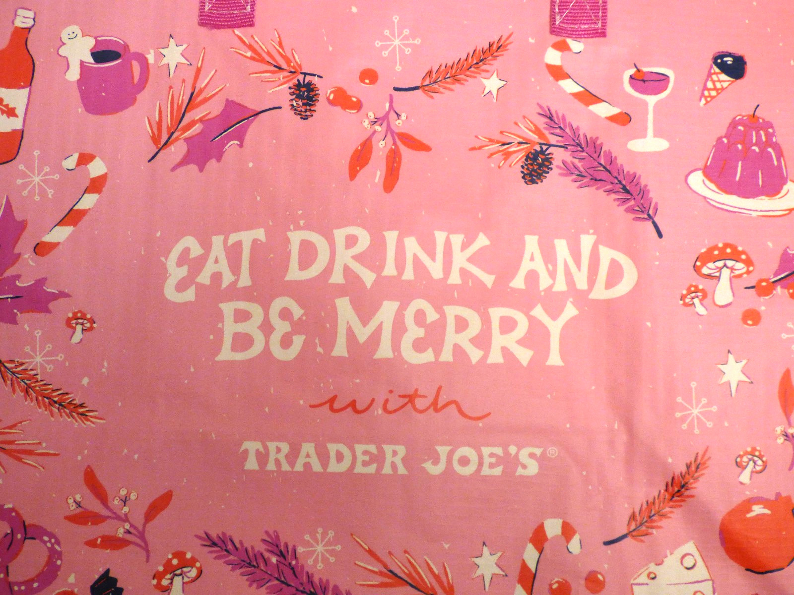 Trader Joe’s – Reusable Gift Bag – Pink – Holiday 2025 – Limited Edition