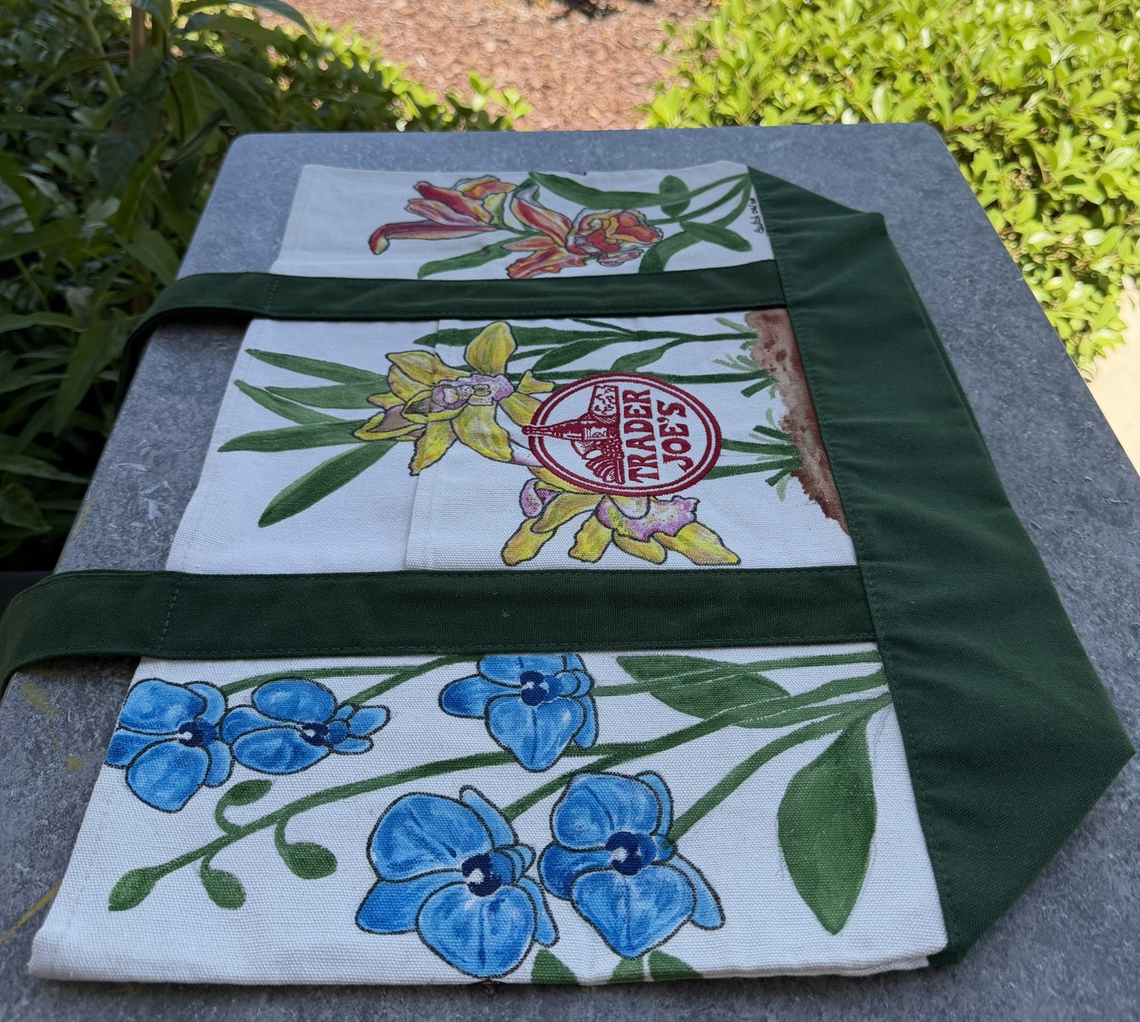 Trader Joe’s Floral Large Green Canvas Tote Bag, New With Tags