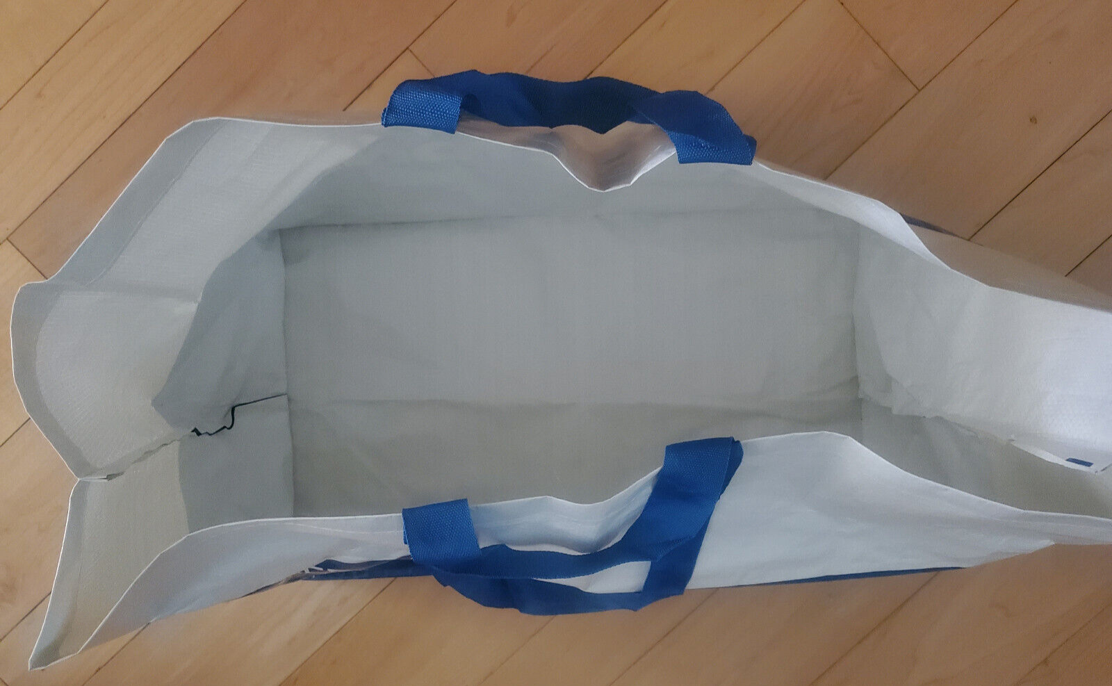 Bed Bath & Beyond Tote Reusable Over Sized Shopping Bag L20.5” x W13.5” x H14”