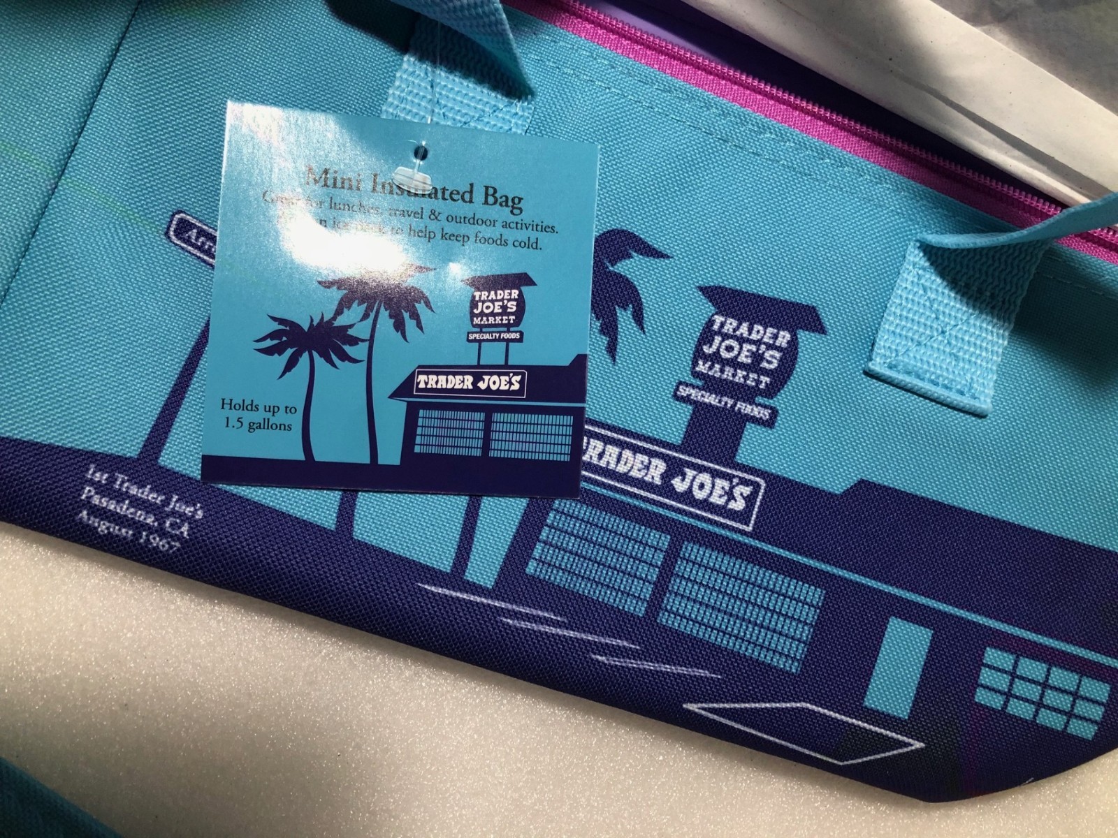 Pink/Blue Trader Joe’s NEW AUTHENTIC SMALL INSULATED COOLER LUNCH TOTE BAG(SJ7-5