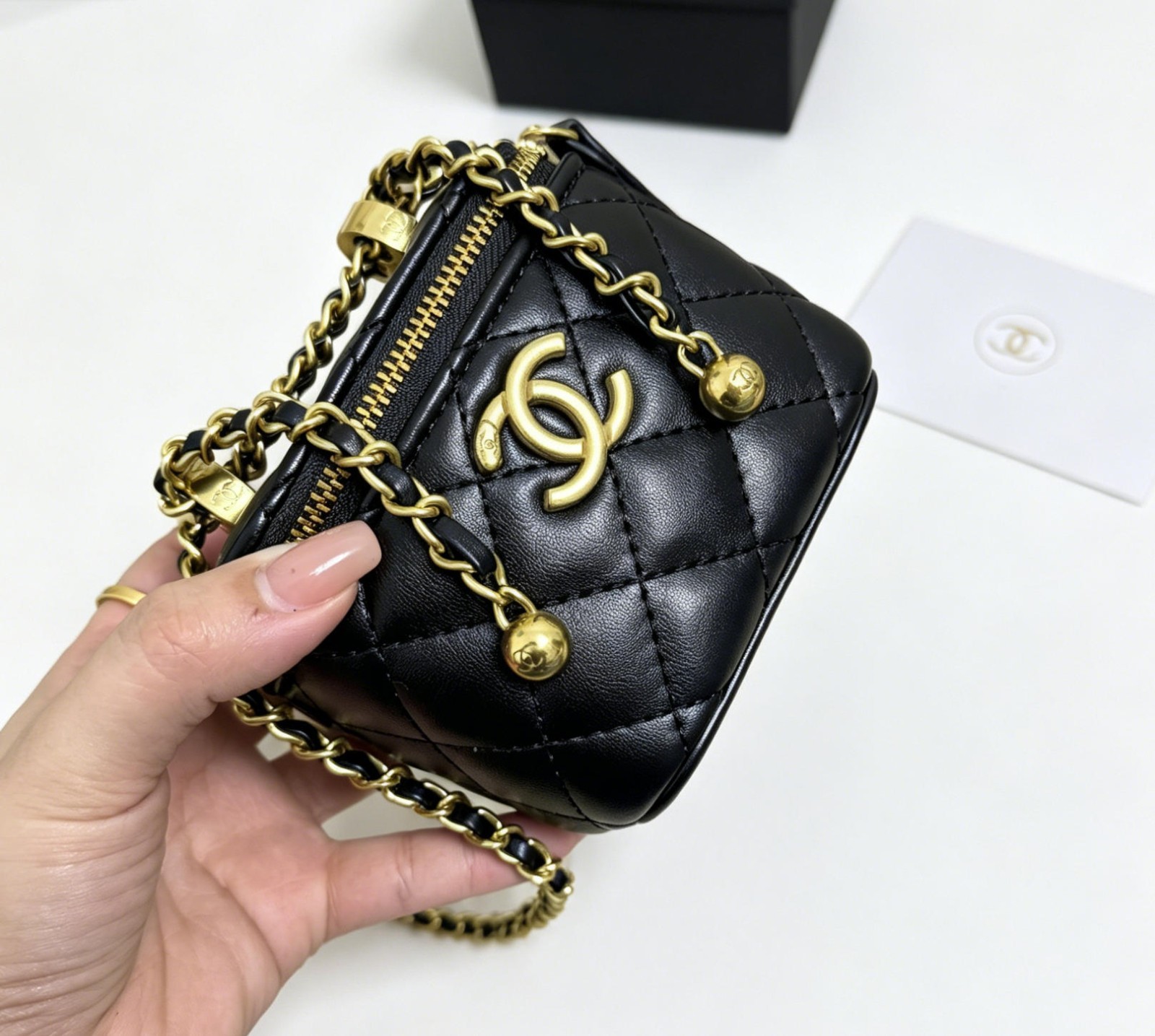 VIP-GIFT Makeup Bag Beauty Double Gold Ball Mini Box Bag Zipper Chain Crossbody