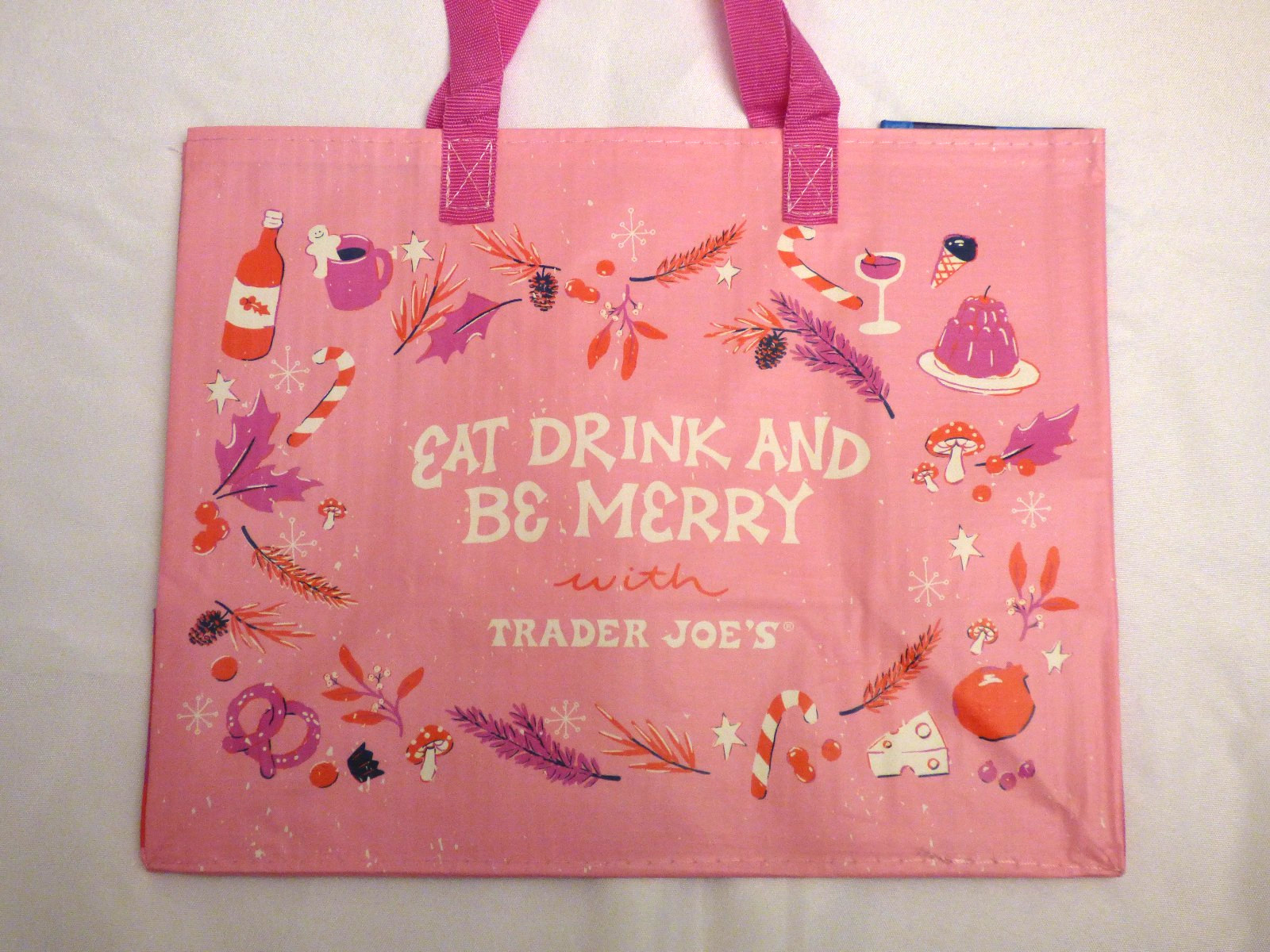 Trader Joe’s – Reusable Gift Bag – Pink – Holiday 2025 – Limited Edition