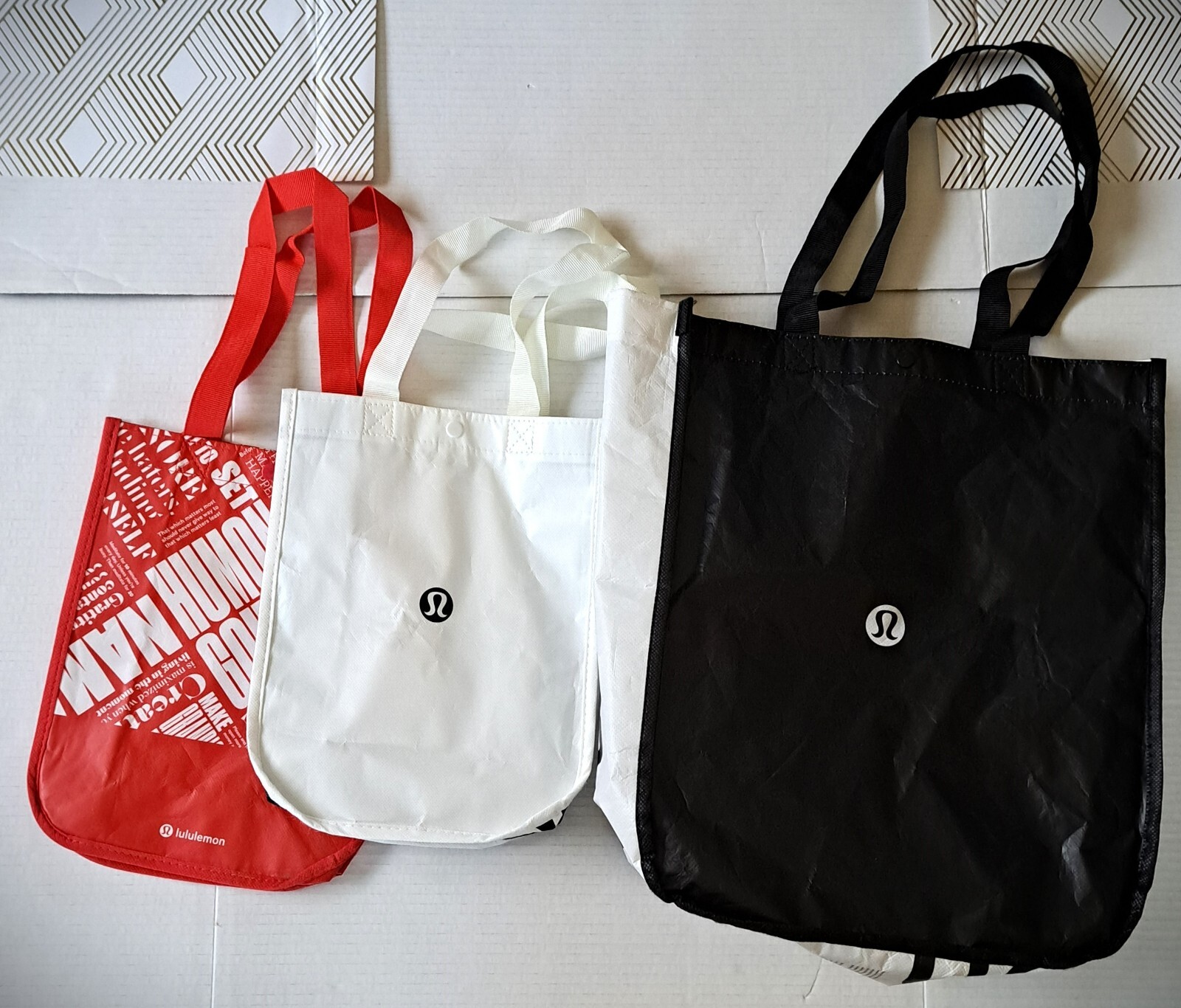 Lululemon Reusable Shopping Gift Bag Yoga Manifesto 1 Large & 10 Small Tote Lot