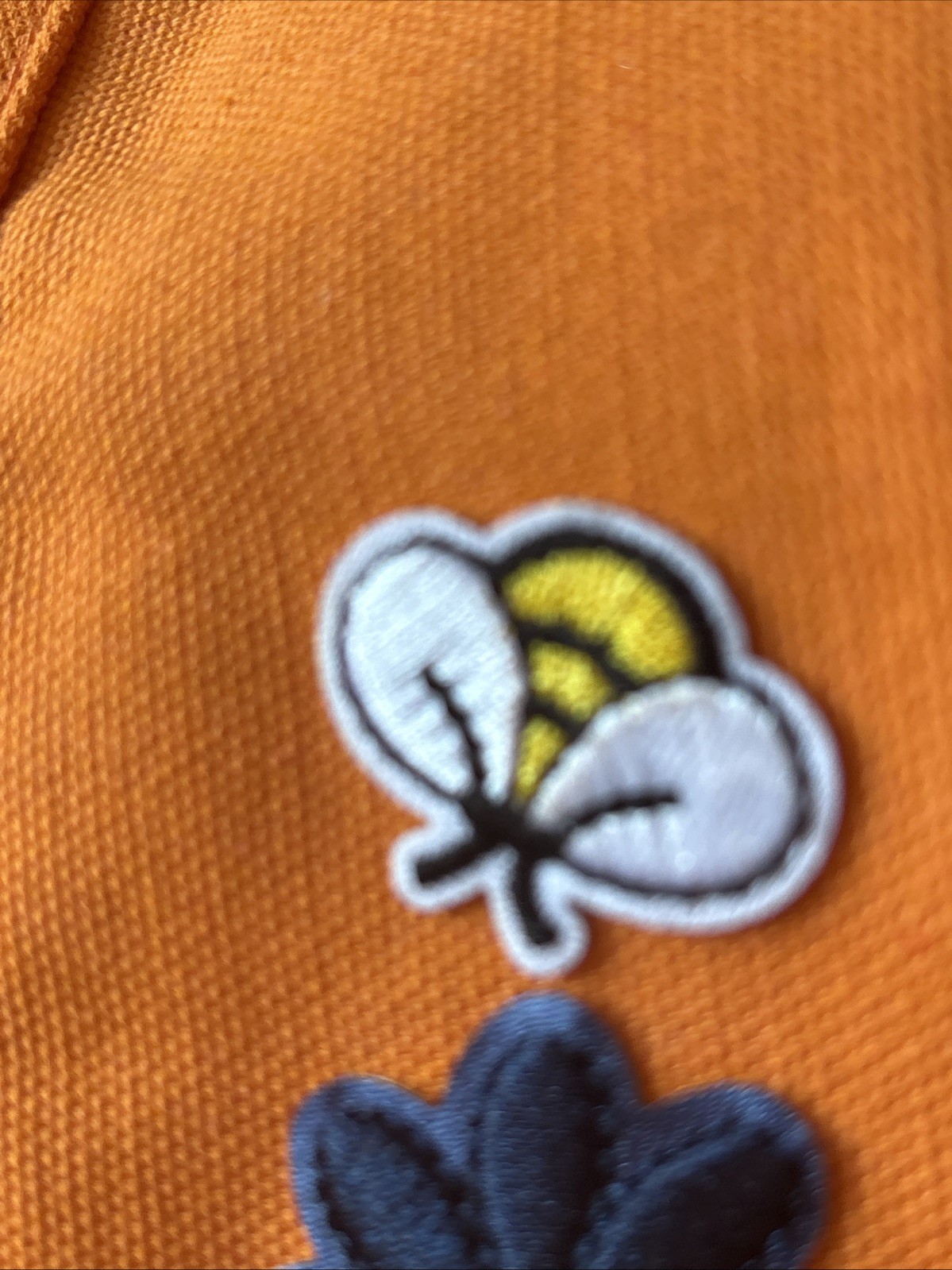 Trader Joe’s Mini Bag Embroidery Special 4 Flowers and 2 Bees