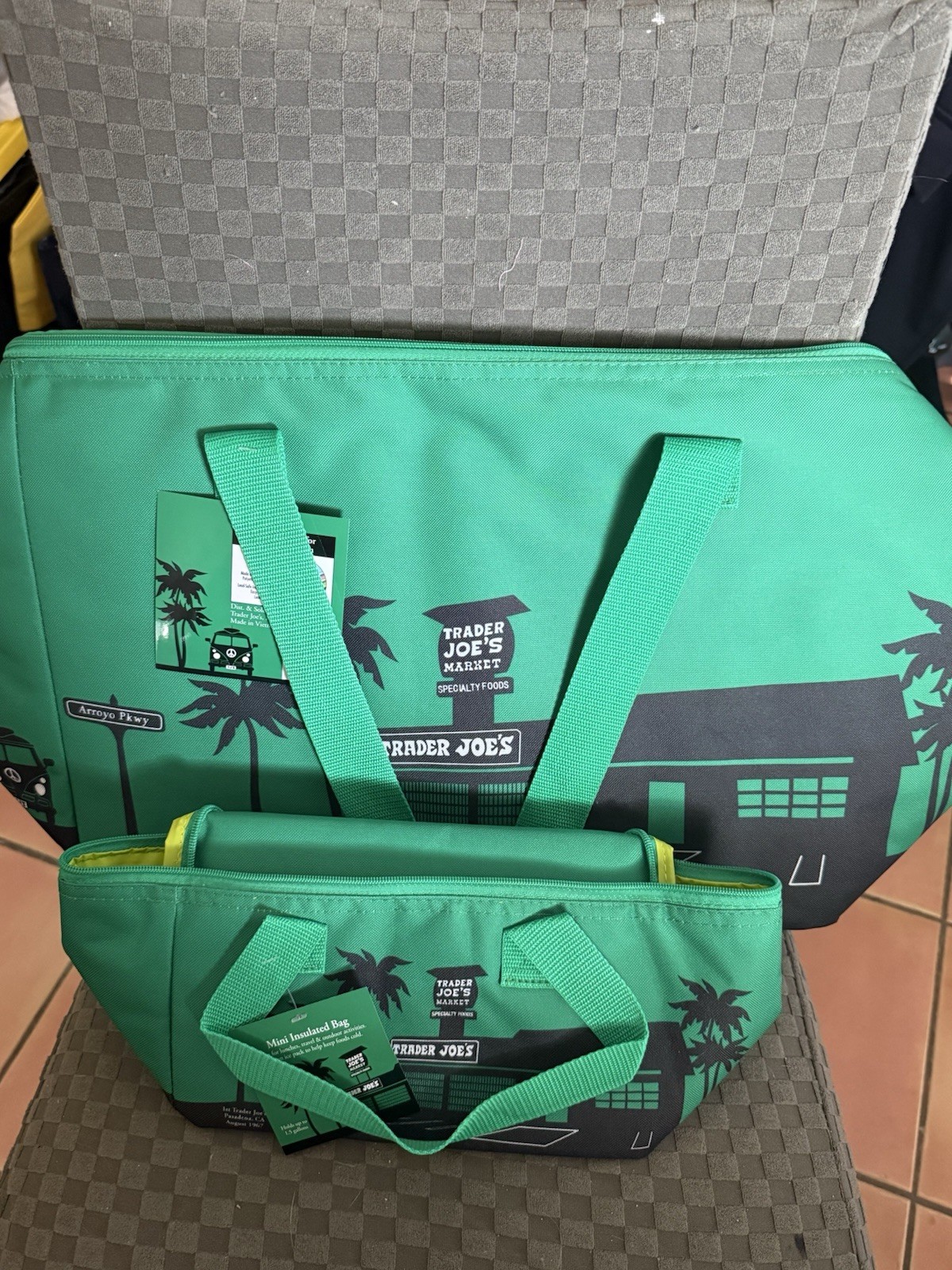 2 Trader Joe Bags Discontinued Green Big & Lunch Tote NWT. Both Insulated.
