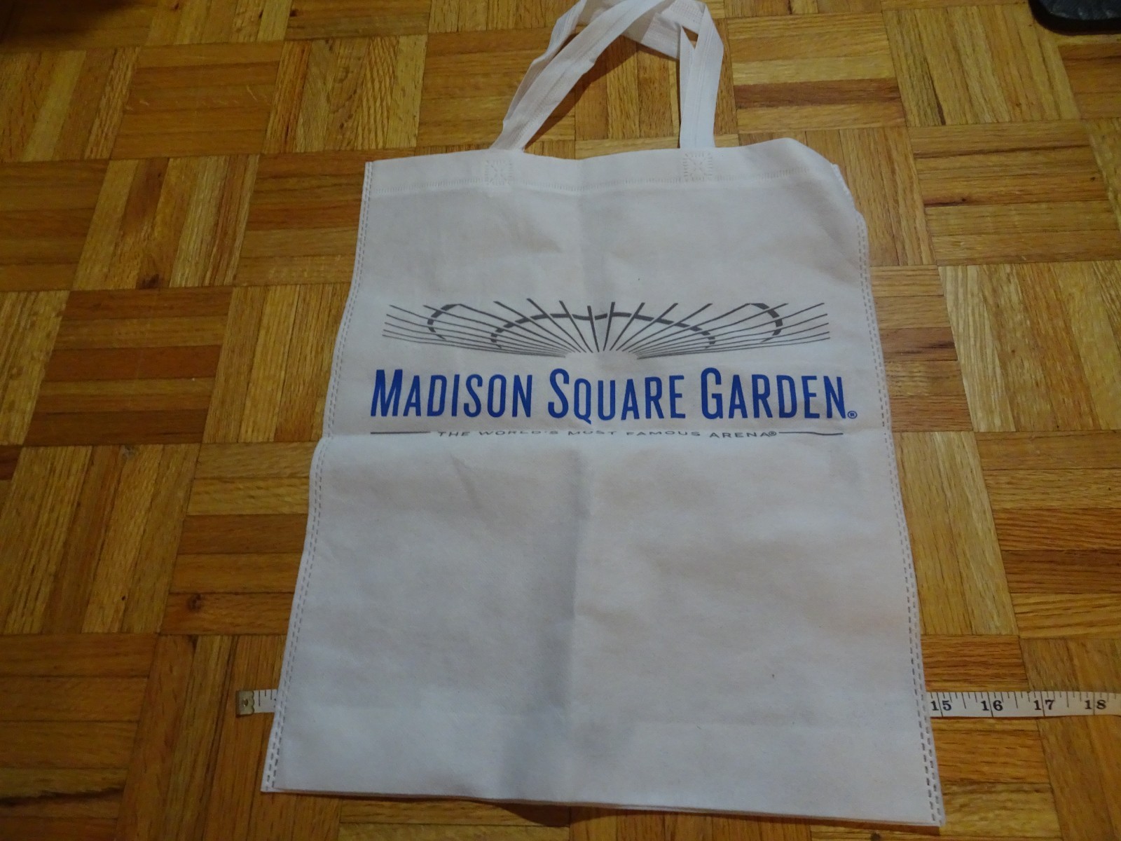 Madison Square Garden small shopping bag 2025 16″ x 14″