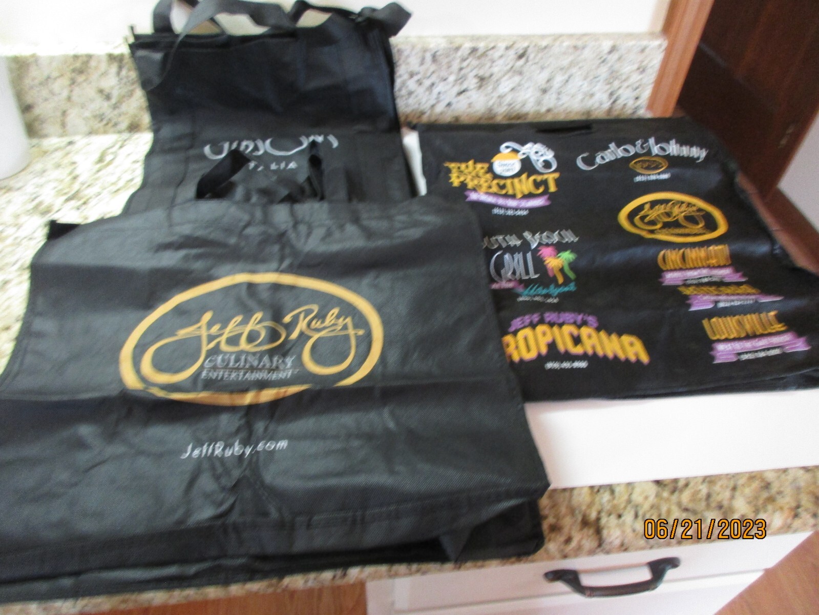 Reusable Shopping & Chico Bags/totes Lot Of 12 Different Sizes