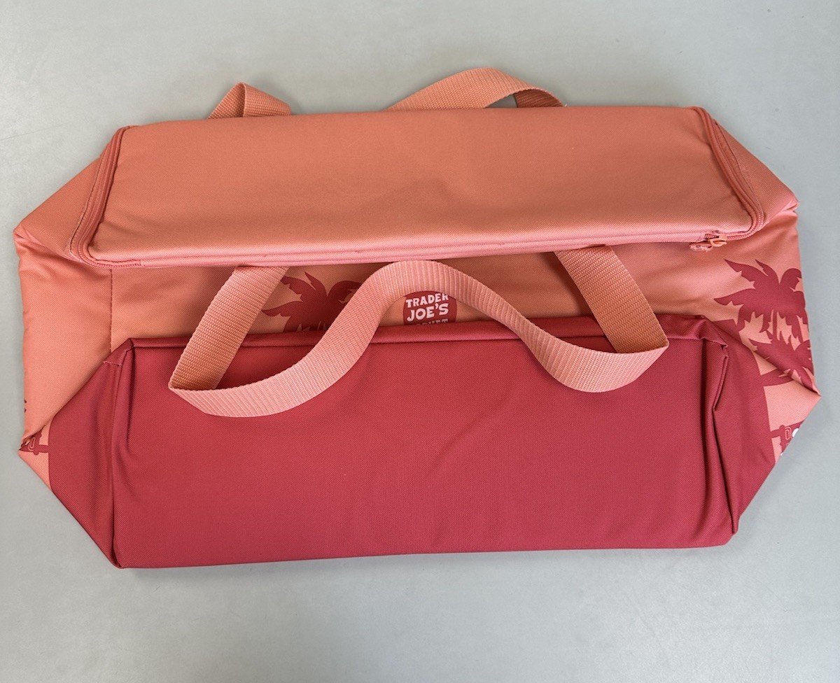Trader Joe’s Insulated Tote Cooler Bag Peach Pastel Large 8 Gal NEW 2025