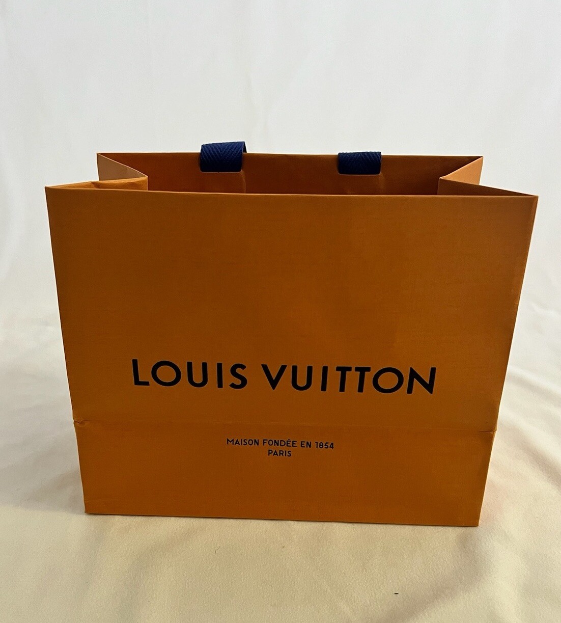 Louis Vuitton Reusable Paper Shopping Bag Orange 7″ x 8.5″ x 4.5″