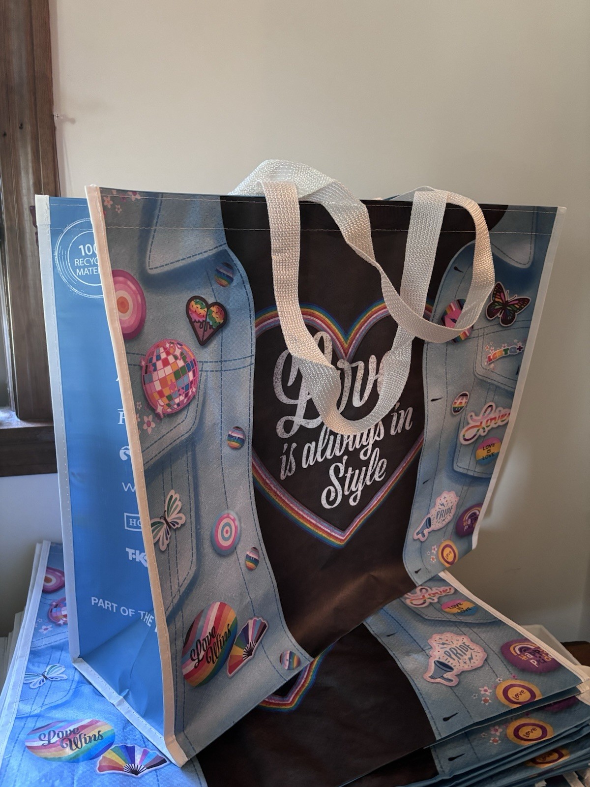 2 PRIDE~Shopping|Gift Bags~LOVE WINS~IS ALWAYS IN STYLE~Reusable Totes NEW~TJX
