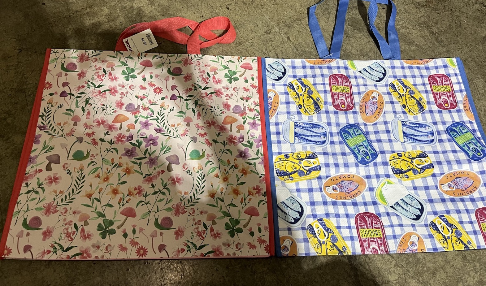 Lot Of Two TJ MAXX REUSABLE SHOPPING TRAVEL TOTE BAGS Floral Fish As Shown
