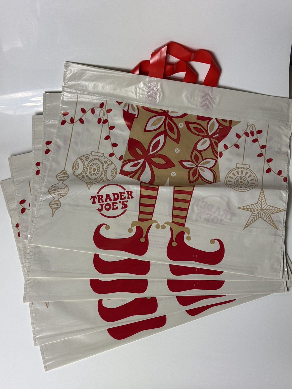 Trader Joe’s Bag Reusable Elf Holiday Bag 5 Reusable Shopping Bags Plastic Disc