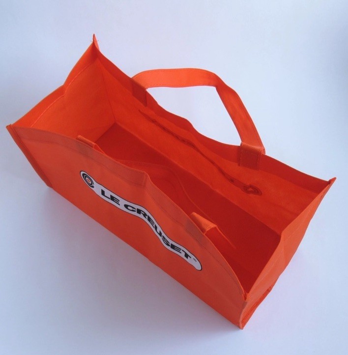 Le Creuset Medium 16x12x5.5 Orange Reusable Shopping Gift Bag Tote
