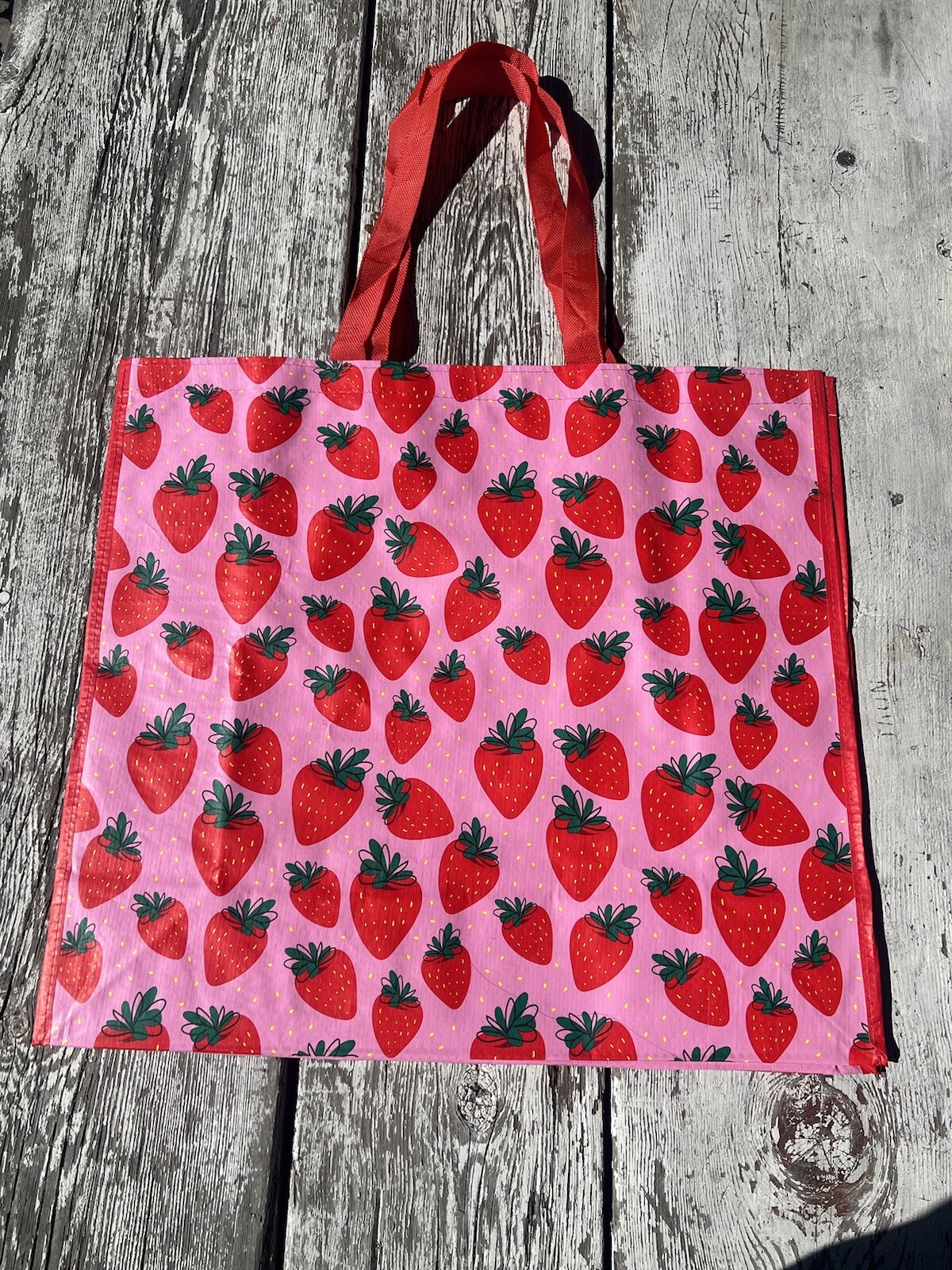 NEW Strawberries 🍓Shopping Bag Reusable Travel Tote TJ Maxx RED&PINK