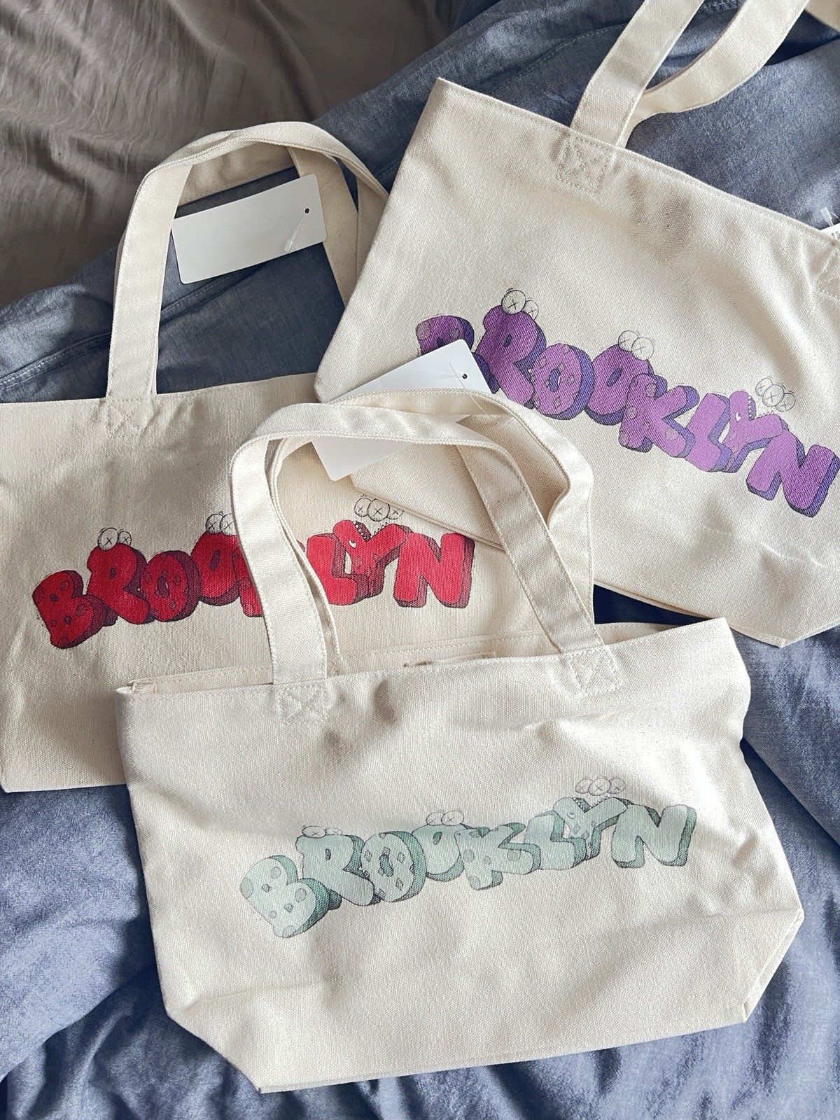 KAWS x UNIQLO BROOKLYN Small Tote Bag x 3 Colors – Williamsburg Exclusive NEW