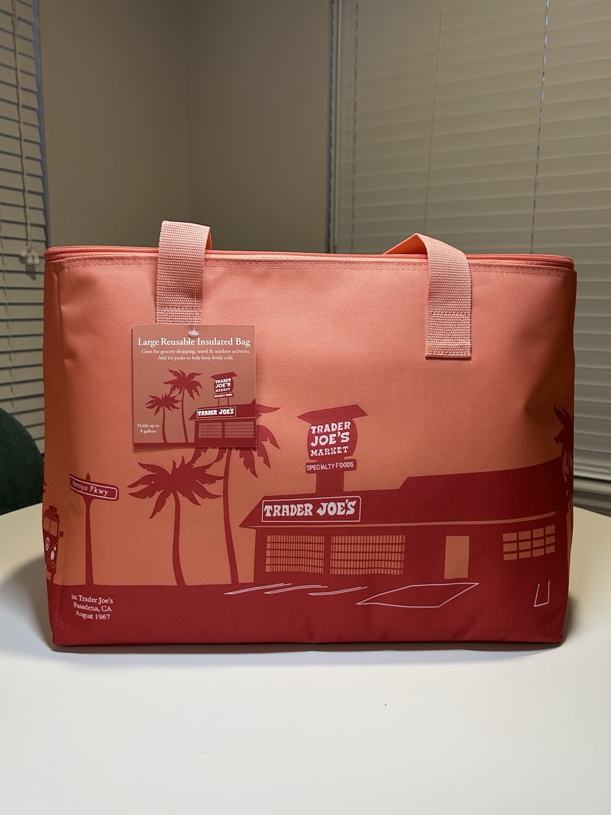 Trader Joe’s Insulated Tote Bag in Peach 8 Gal Large 2025 LIMITED EDITION NWT