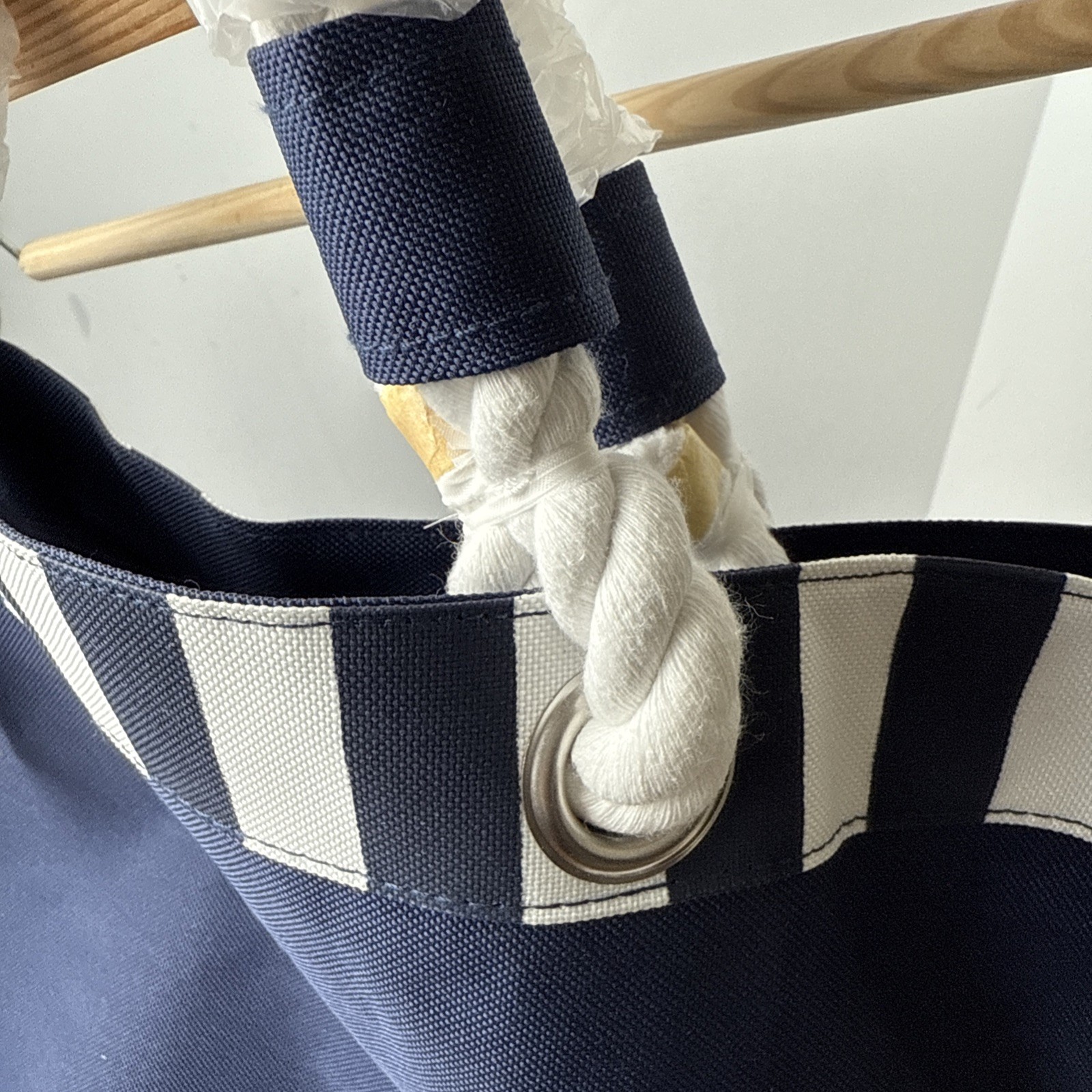 YANKEE CANDLE Navy Blue Tote Bag Nautical Ltd Edition Rope Handles Beach NWT