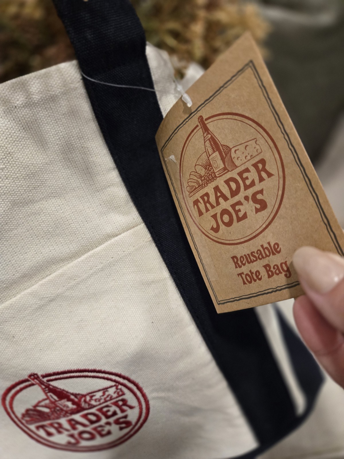Trader Joe’s Beverly Hills Edition Canvas Reusable Shopping Bag White Navy